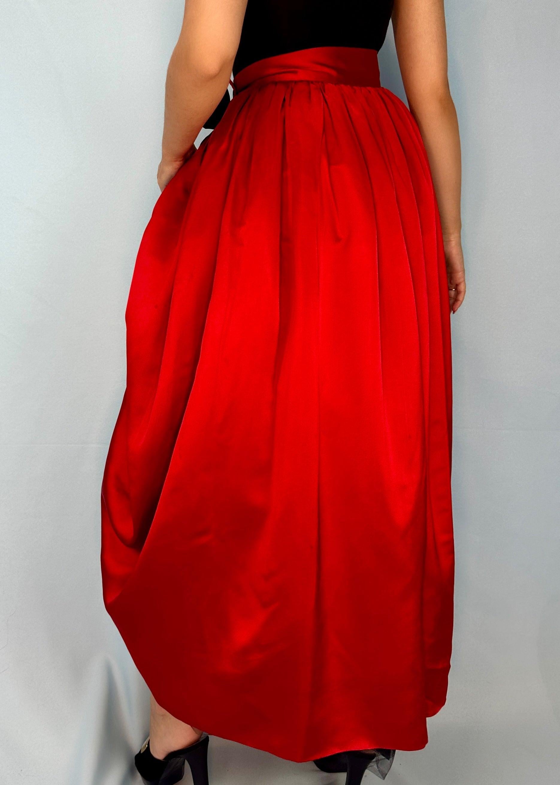 Dolce & Gabbana Fall 1992 Runway Red Satin Tulle Skirt For Sale 1