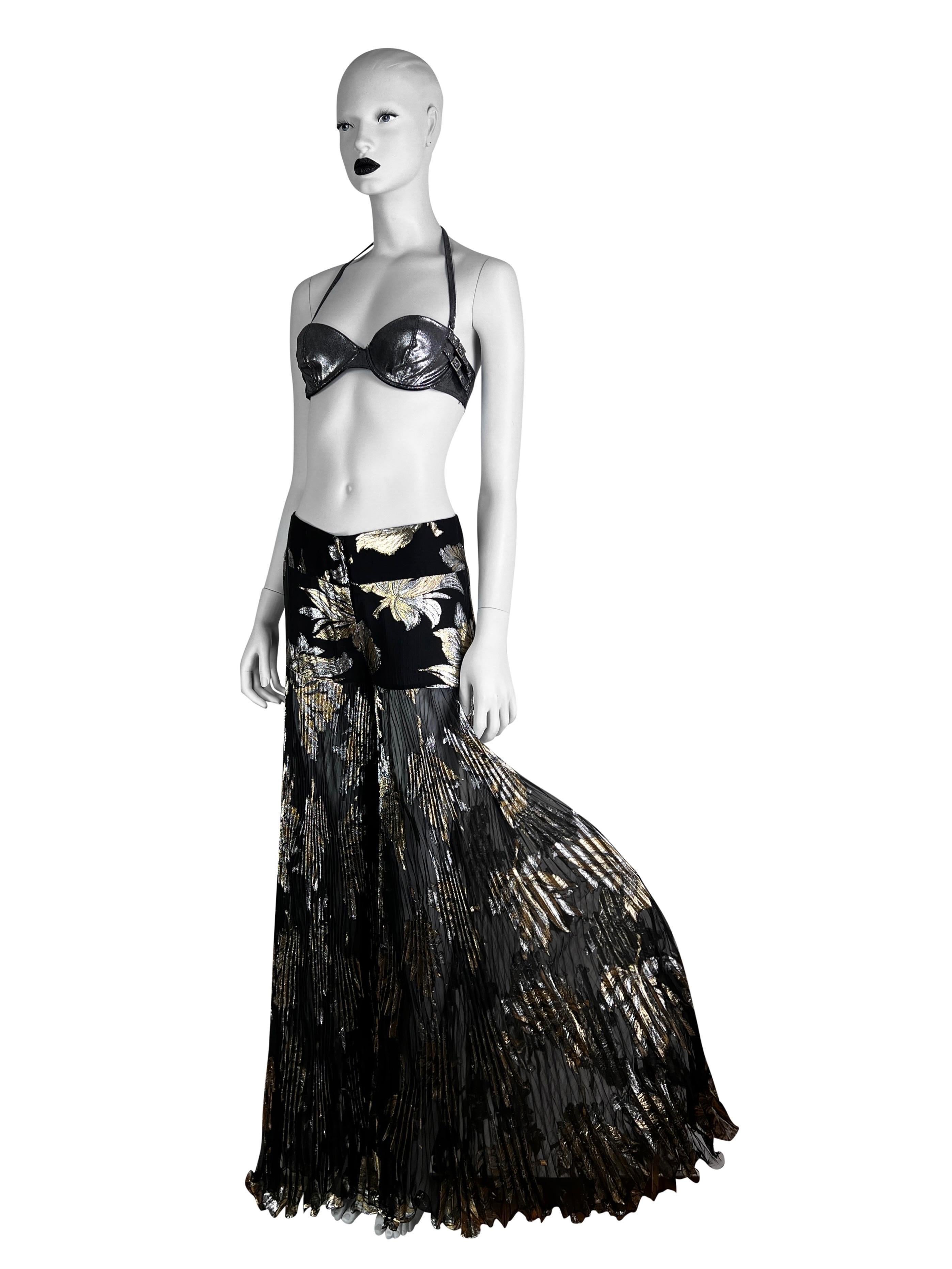 Dolce & Gabbana Fall 2000 Lamé Black Chiffon Silk Pleated Evening Trousers In Good Condition For Sale In Prague, CZ