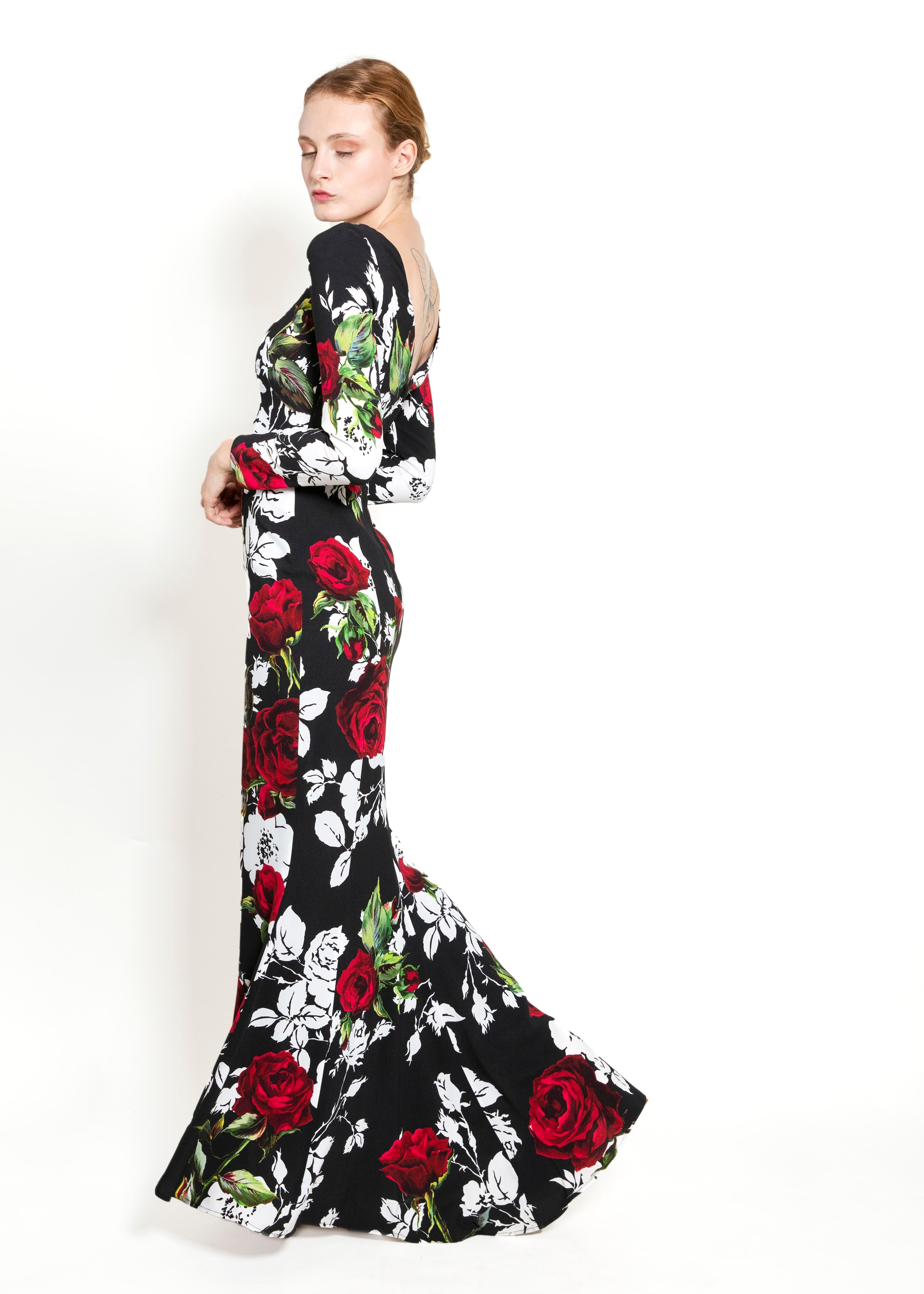 Dolce & Gabbana Fall 2015 L/S Floral Dress In Excellent Condition For Sale In Los Angeles, CA