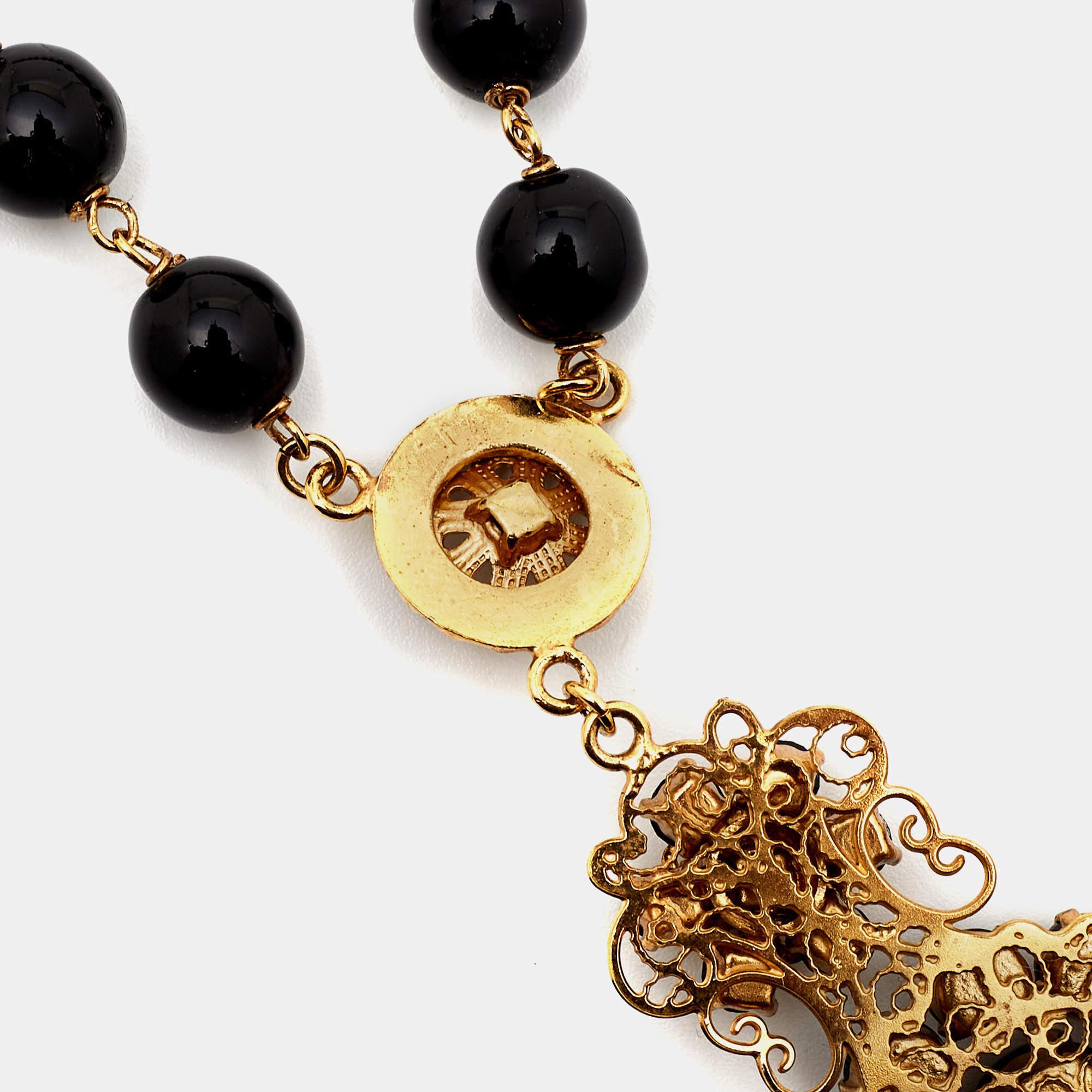 Dolce & Gabbana Filigree Crystal Beads Gold Tone Necklace In Good Condition For Sale In Dubai, Al Qouz 2