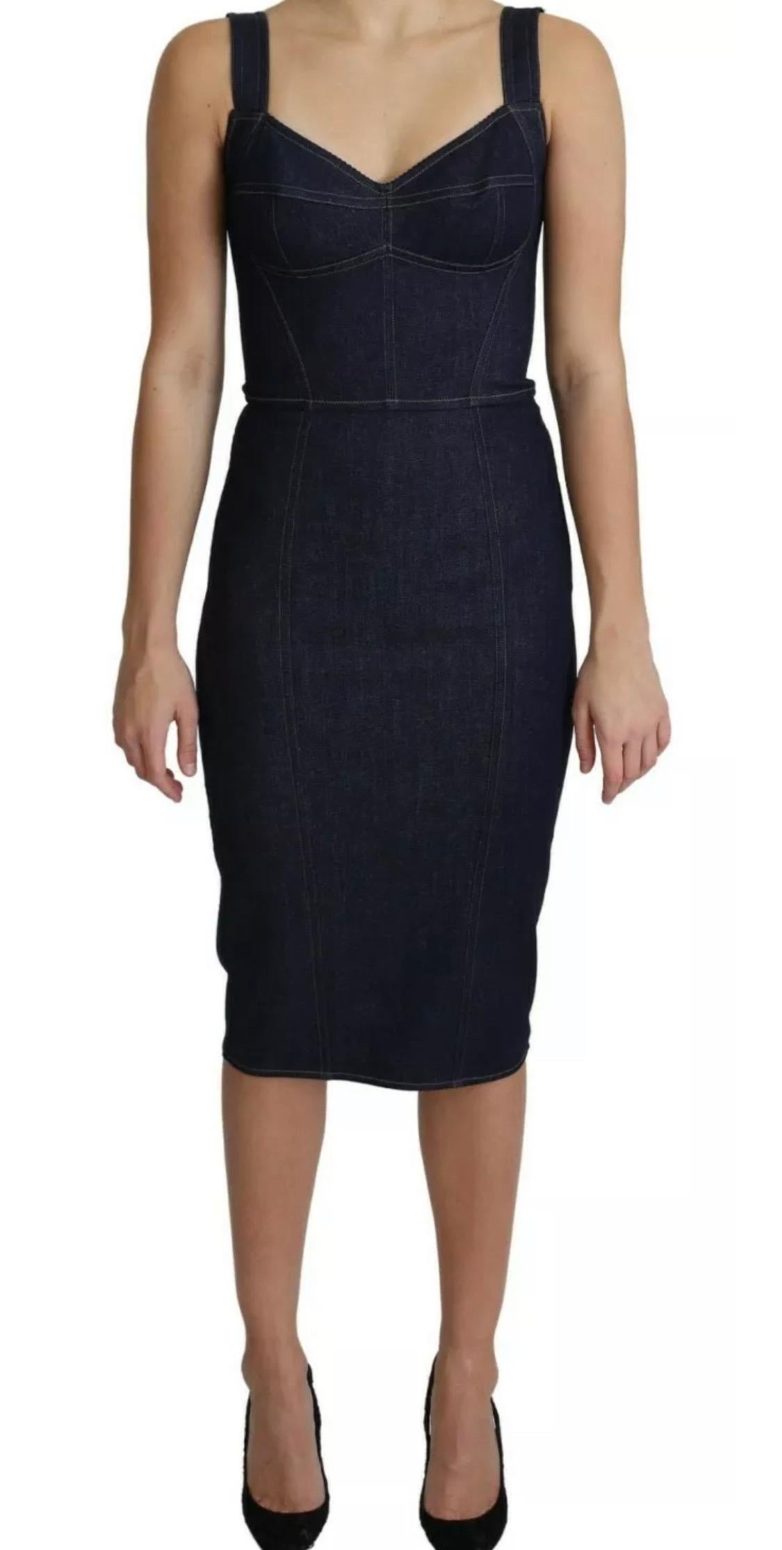Dolce & Gabbana fitted dark blue denim casual dress features v-neck For Sale 4