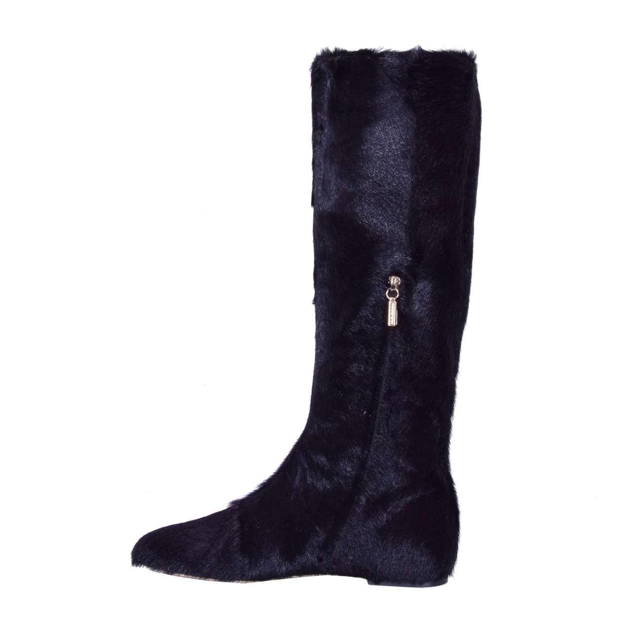 Dolce & Gabbana - Flat Gazelle Fur Boots VALLY Black 39 For Sale 1