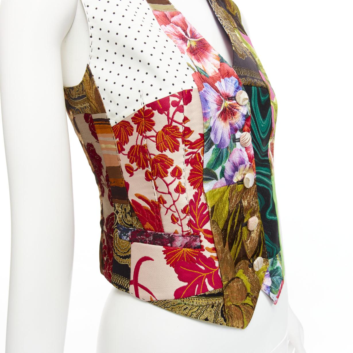 DOLCE GABBANA Weste aus geblümtem Brokat mit Patchwork-Wickel und Knopfleiste IT38 XS im Angebot 3