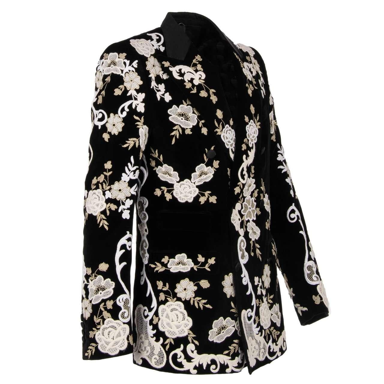 - Double-Breasted floral white and gold lace embroidered velvet blazer SICILIA by DOLCE & GABBANA - Exclusive and rare model - RUNWAY - Dolce&Gabbana Fashion Show - Former RRP: EUR 3.950 - Made In Italy - New with Tag - Slim Fit - Lace embroidery -
