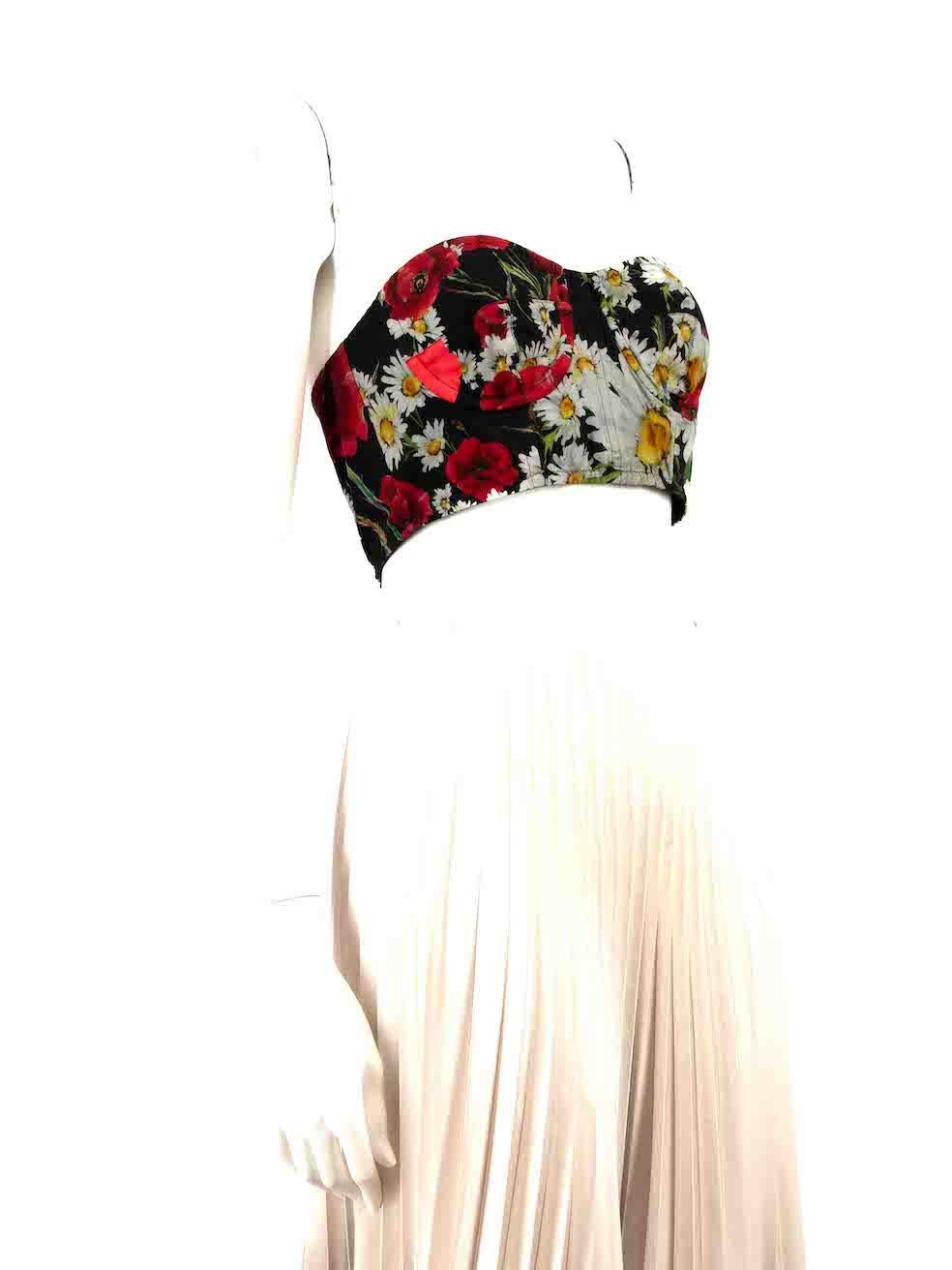 CONDITION is Very good. Hardly any visible wear to crop top is evident on this used Dolce & Gabbana designer resale item.
 
 Details
 Multicolour- black, red and white
 Cotton
 Bustier top
 Floral pattern
 Cropped fit
 Strapless
 Back zip fastening
