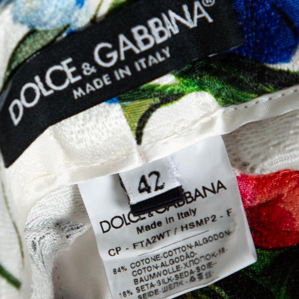 Dolce & Gabbana Floral Print Cotton Jacquard Cropped Pants M In New Condition In Dubai, Al Qouz 2