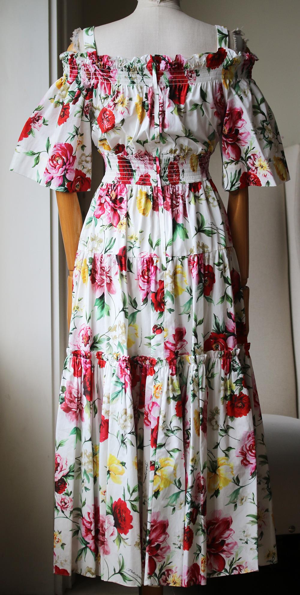 Dolce & Gabbana Floral-Print Off-The-Shoulder Dress  In Excellent Condition In London, GB