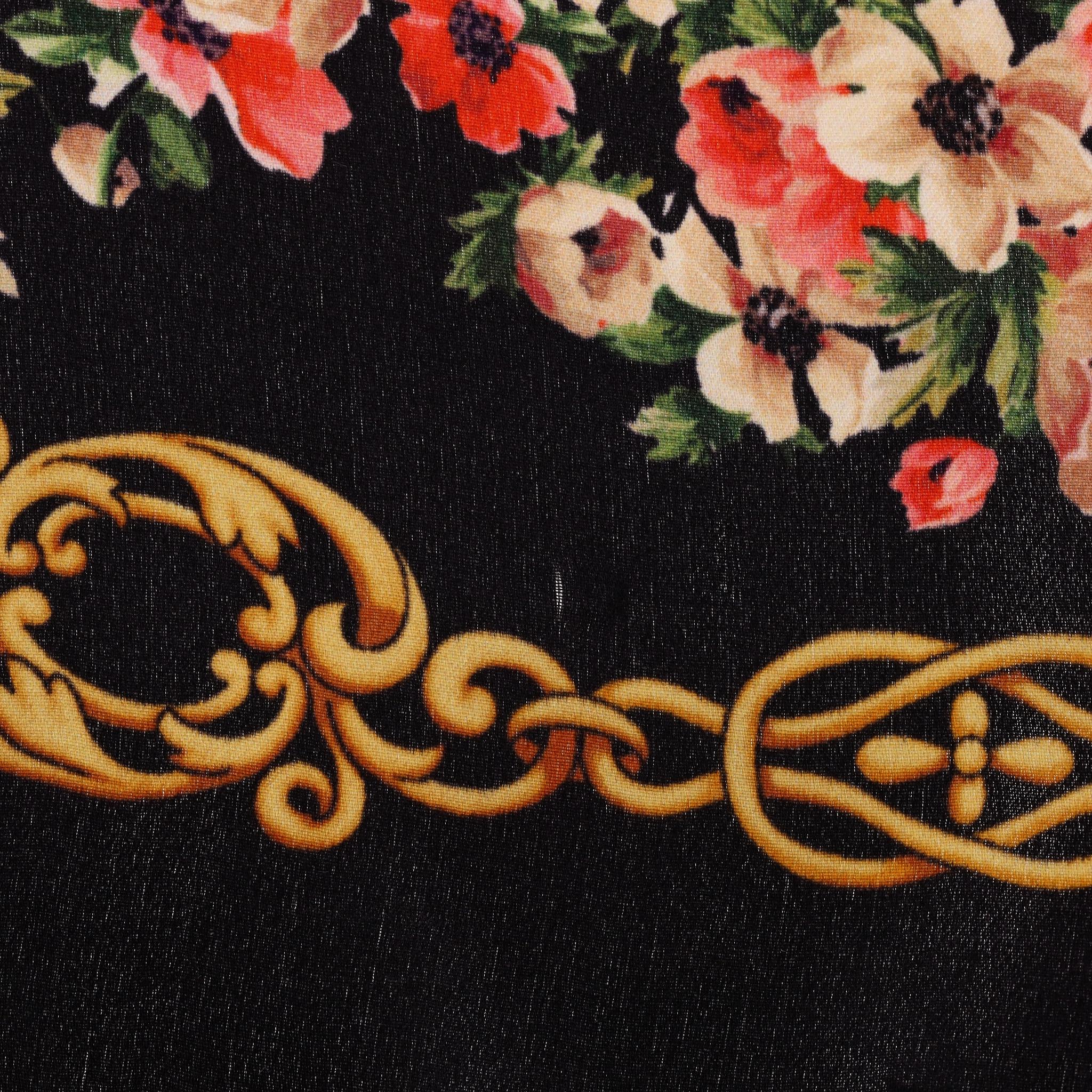 Dolce & Gabbana Floral Print Silk Twill Scarf For Sale 4