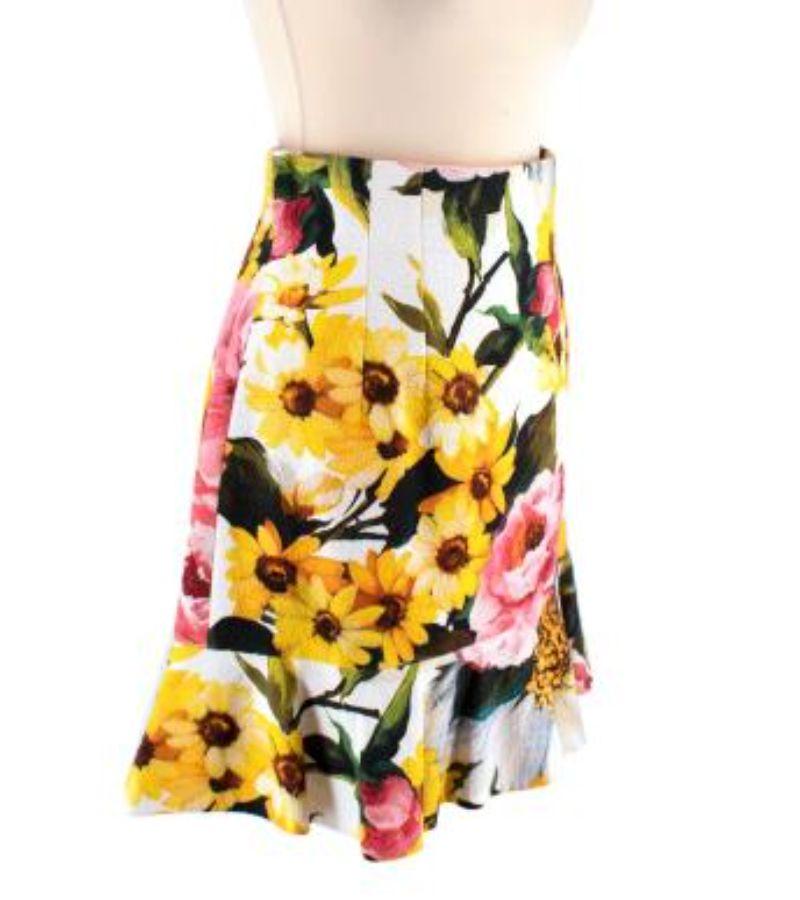 Dolce & Gabbana Floral Print Skirt In Good Condition For Sale In London, GB