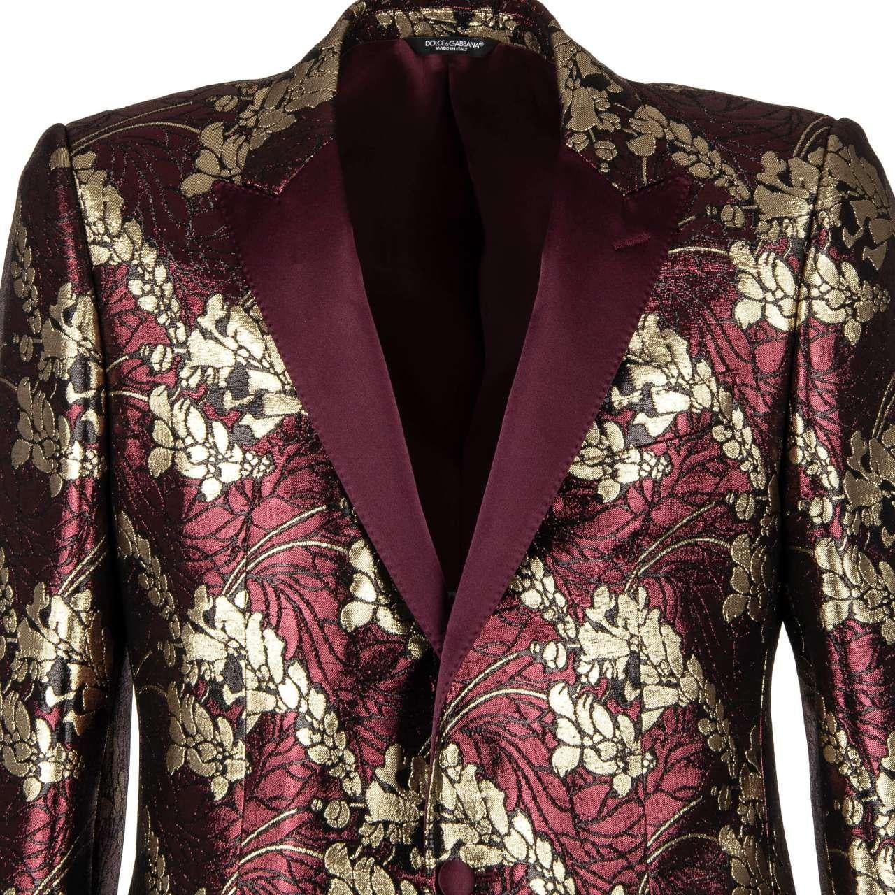 - Floral shiny lurex tuxedo / blazer MARTINI in bordeaux and gold with a contrast silk peak lapel by DOLCE & GABBANA - Former RRP: EUR 2.350 - Made In Italy - New with Tag - Slim Fit - Model: G2LL4T-FJM37-S8350 - Material: 92% Polyester, 8% Silk -