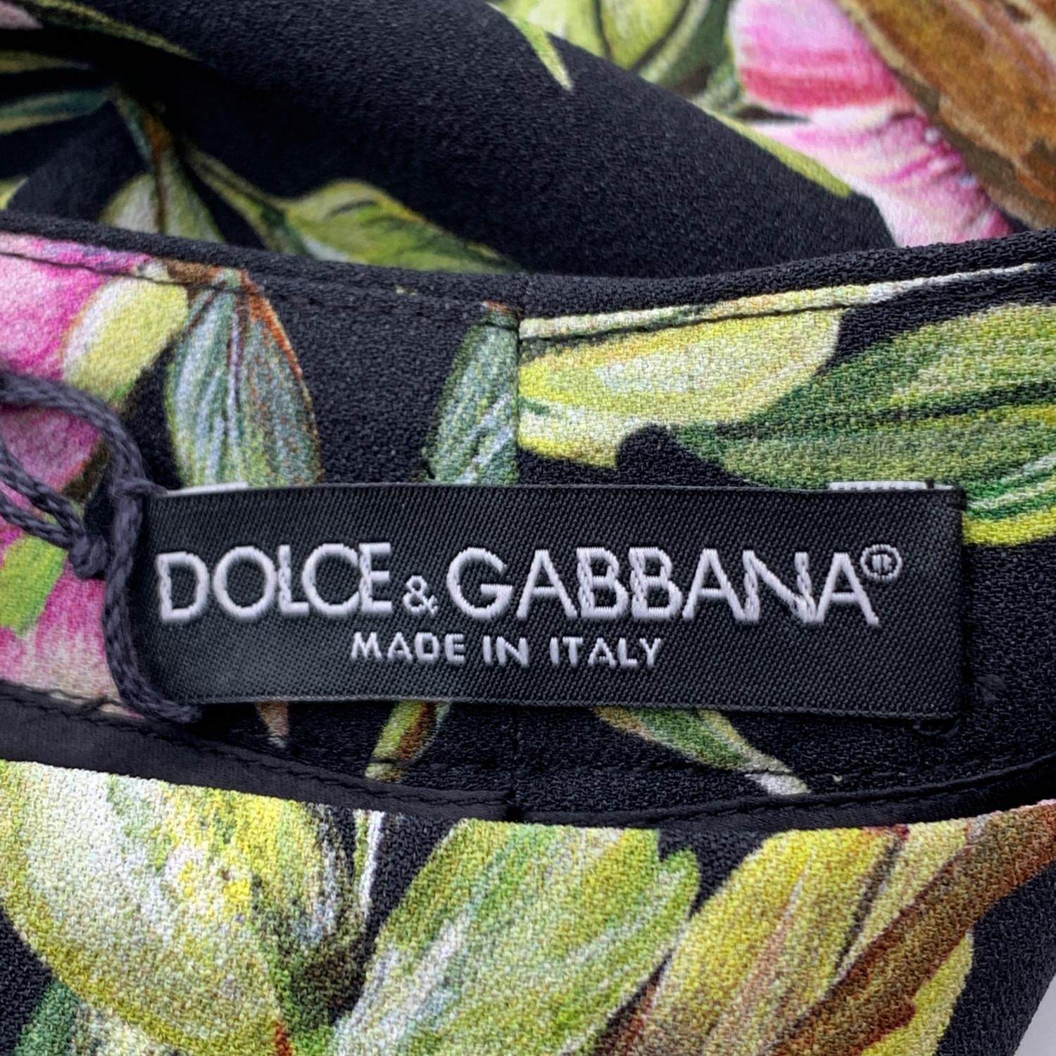 Dolce & Gabbana Floral Silky Fabric Pants with Zip Size S In Excellent Condition For Sale In Rome, Rome
