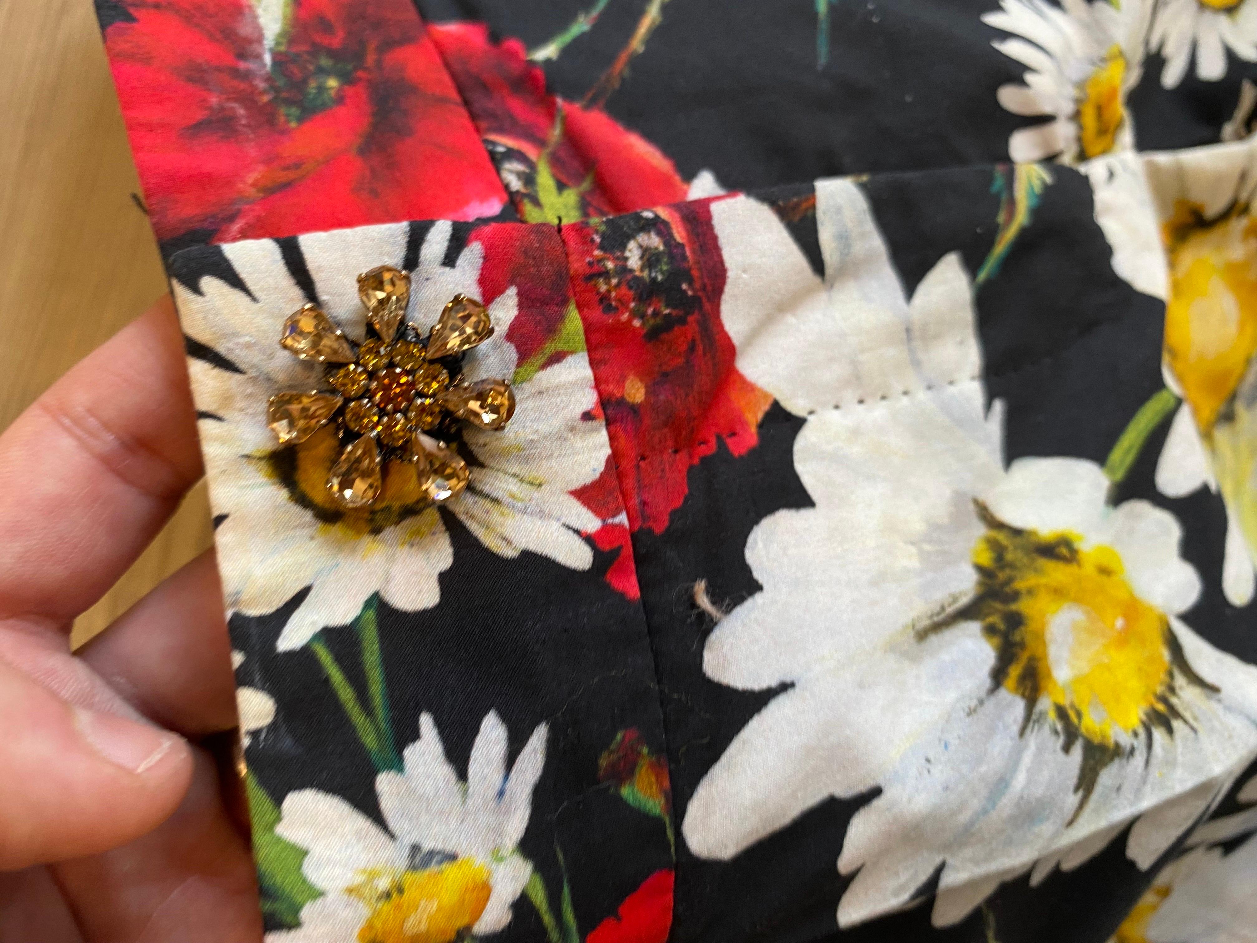 Pantalon à fleurs Dolce & Gabbana
Collection SS 2016 en vente 2