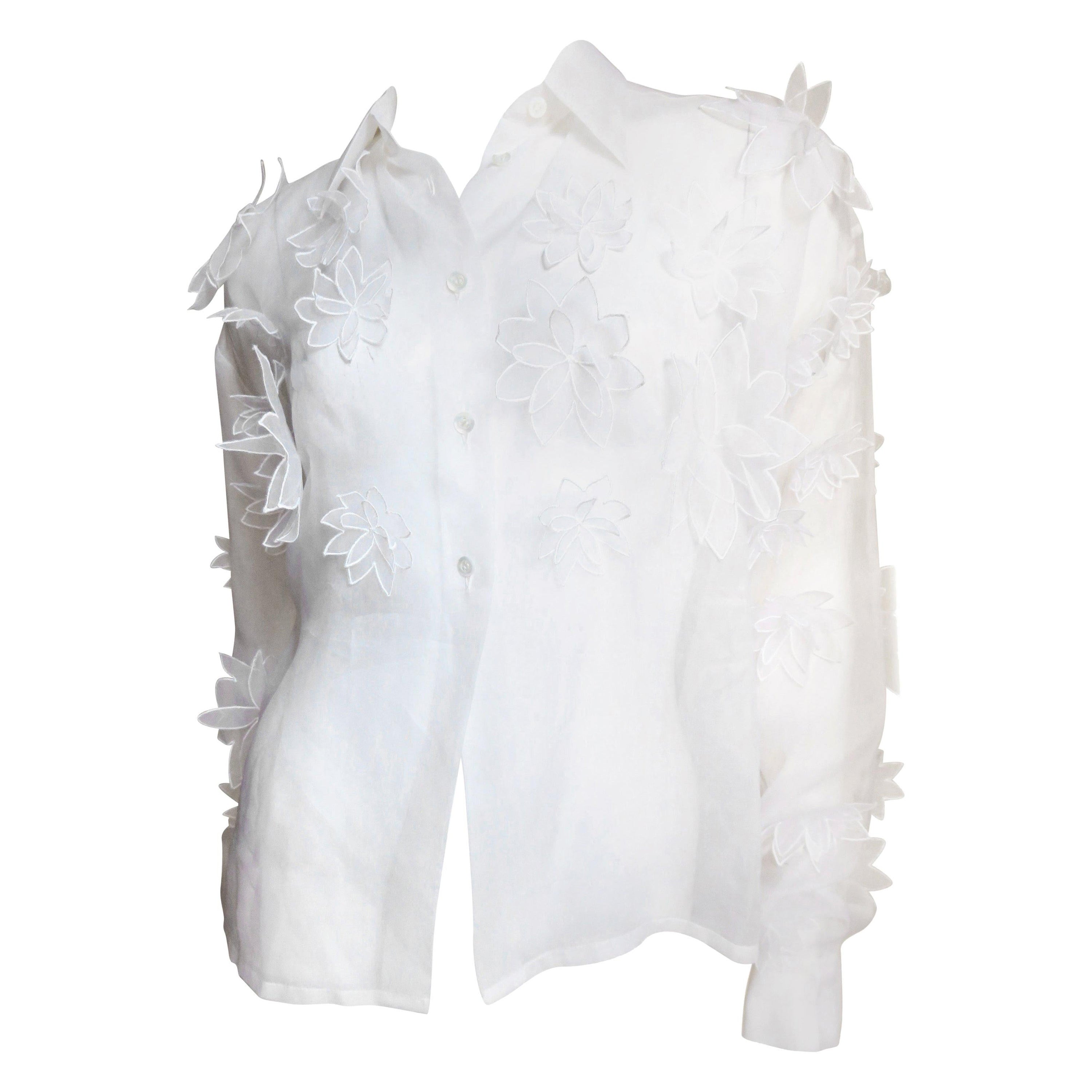 Chemise en soie à appliques de fleurs Dolce & Gabbana, années 1990 en vente