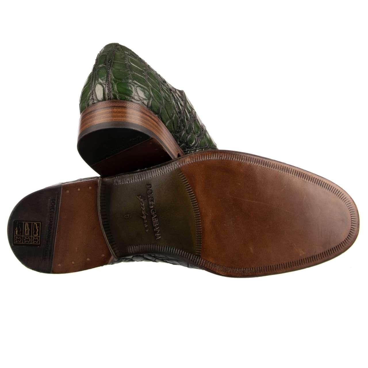- Very exclusive and rare, formal crocodile leather derby shoes NAPOLI Good Year in dark green by DOLCE & GABBANA - GOOD YEAR Special Edition - MADE IN ITALY - Former RRP: EUR 4.950 - New with Box - Model: CA6641-A2022-80538 - Material: 100%