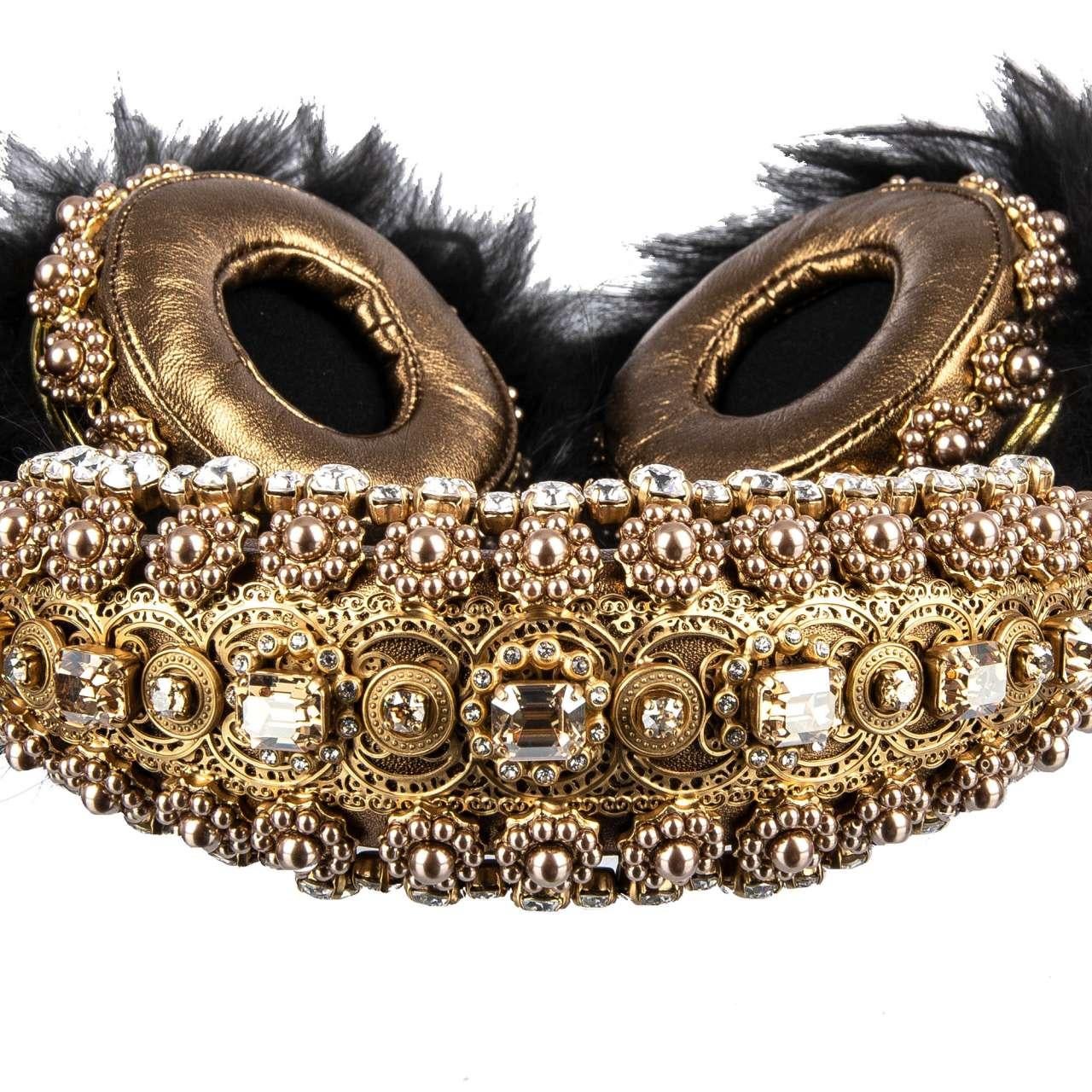 - Exclusive and rare nappa leather Frends headphones with cable, embellished with crystals and pearls metal crown and fox fur in gold and black by Dolce & Gabbana Black Line - RUNWAY - Dolce&Gabbana Fashion Show - New with Tag - Packed in a special