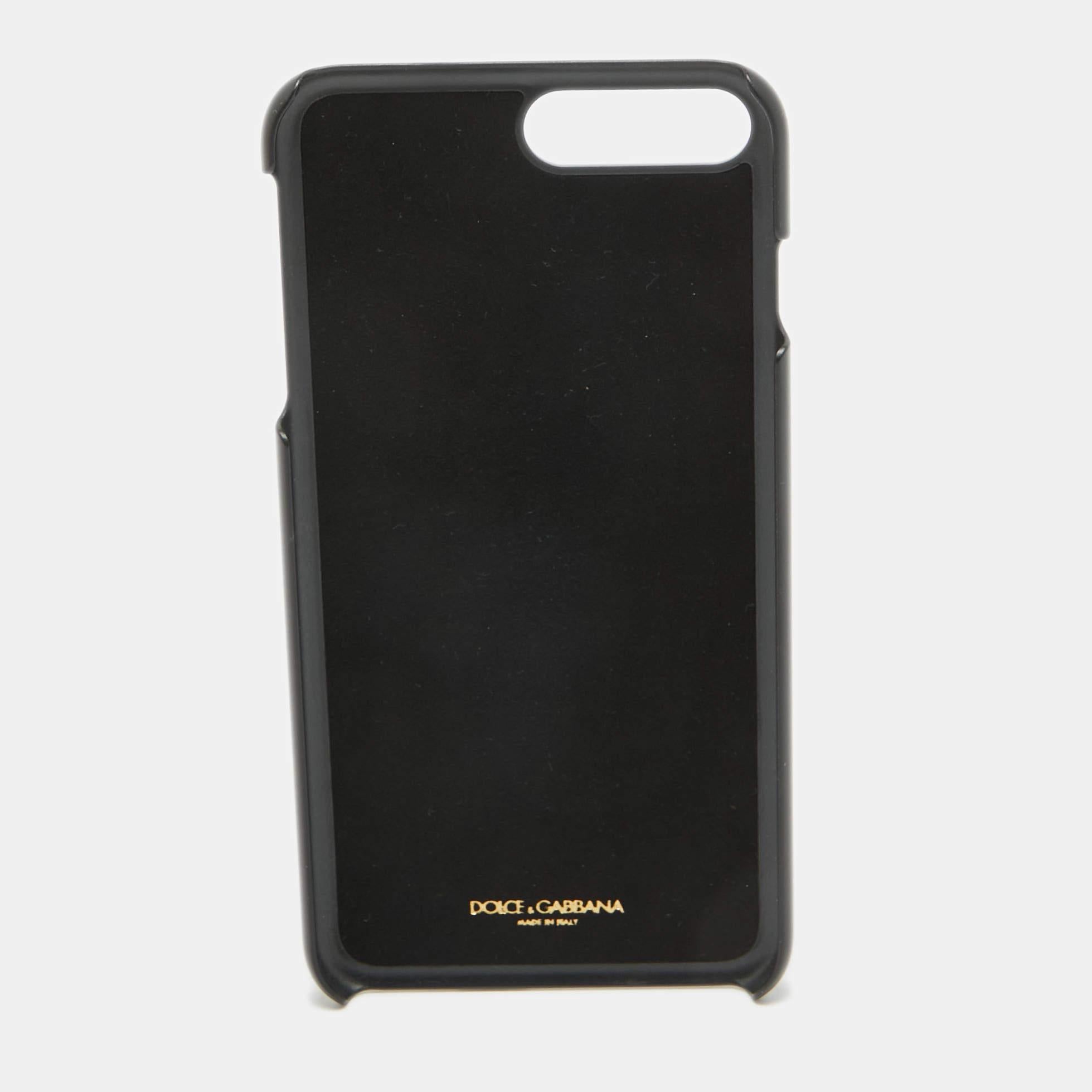 Scegli un modo elegante per proteggere il tuo telefono con questa cover di Dolce & Gabbana realizzata in pelle. Sfoggia stampe di frutta con cristalli ed è adatto all'iPhone 7 Plus.