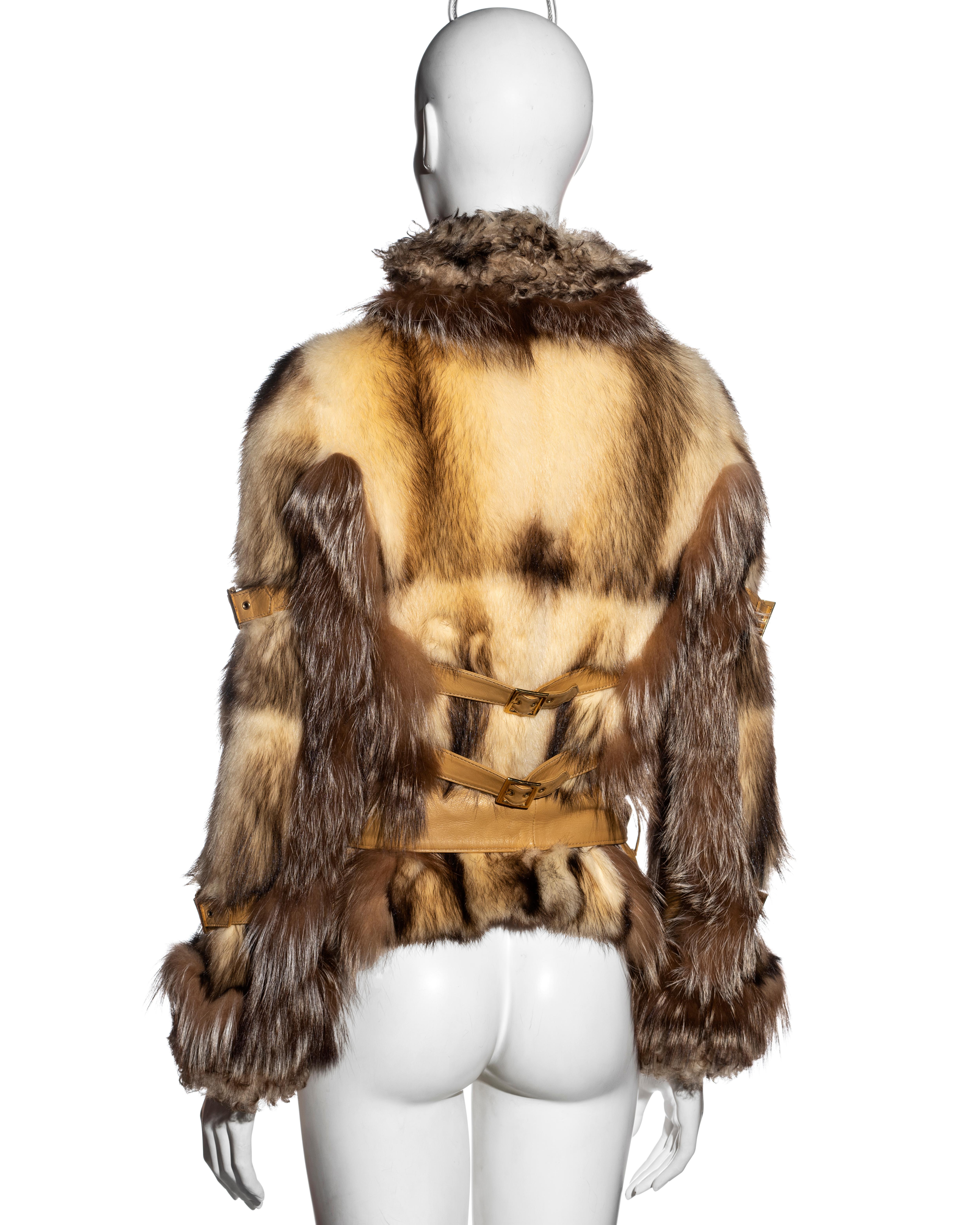 Veste en fourrure et en peau de mouton Dolce & Gabbana avec plusieurs ceintures en cuir, saison 2001 en vente 5