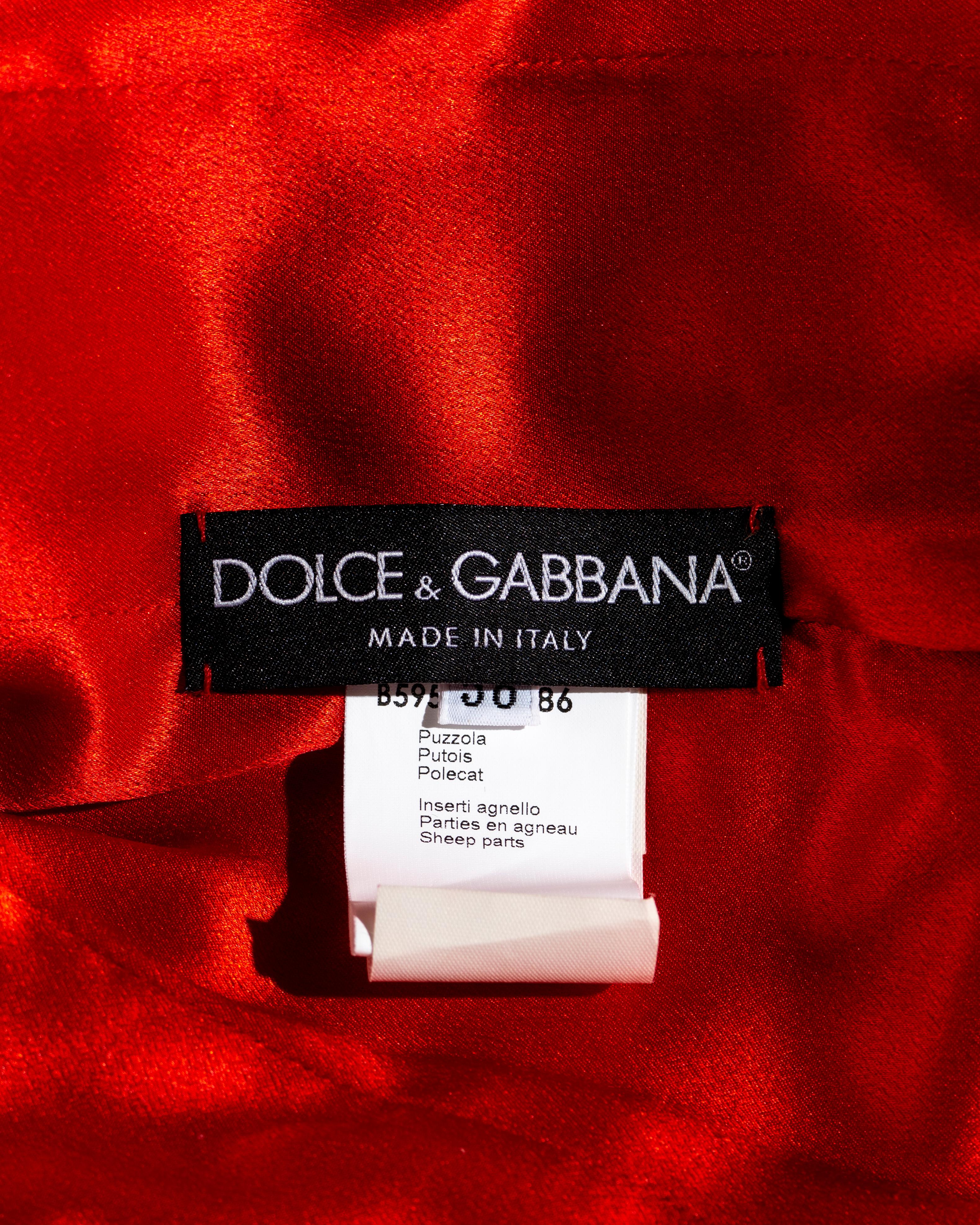 Veste en fourrure et en peau de mouton Dolce & Gabbana avec plusieurs ceintures en cuir, saison 2001 en vente 8