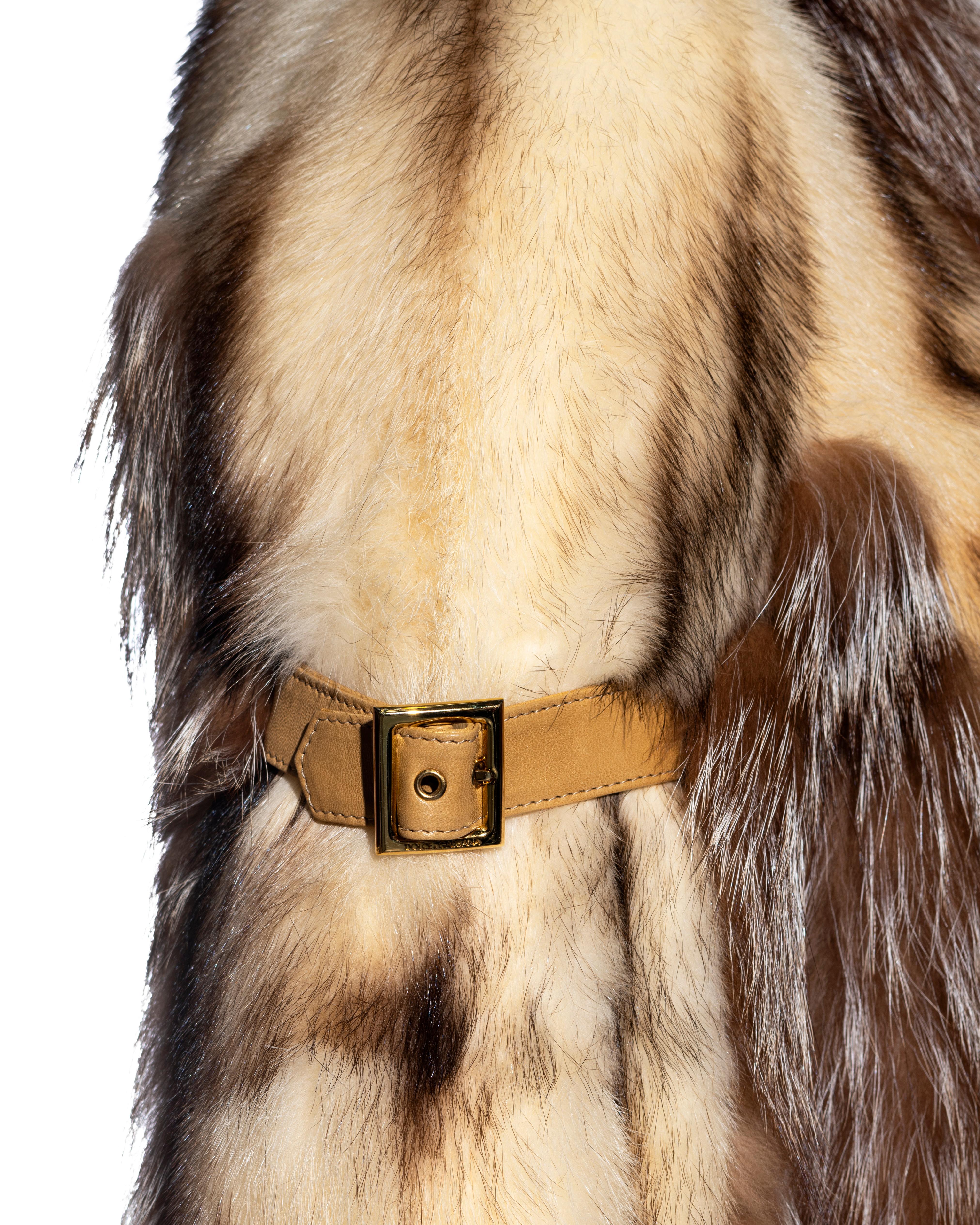 Veste en fourrure et en peau de mouton Dolce & Gabbana avec plusieurs ceintures en cuir, saison 2001 en vente 3