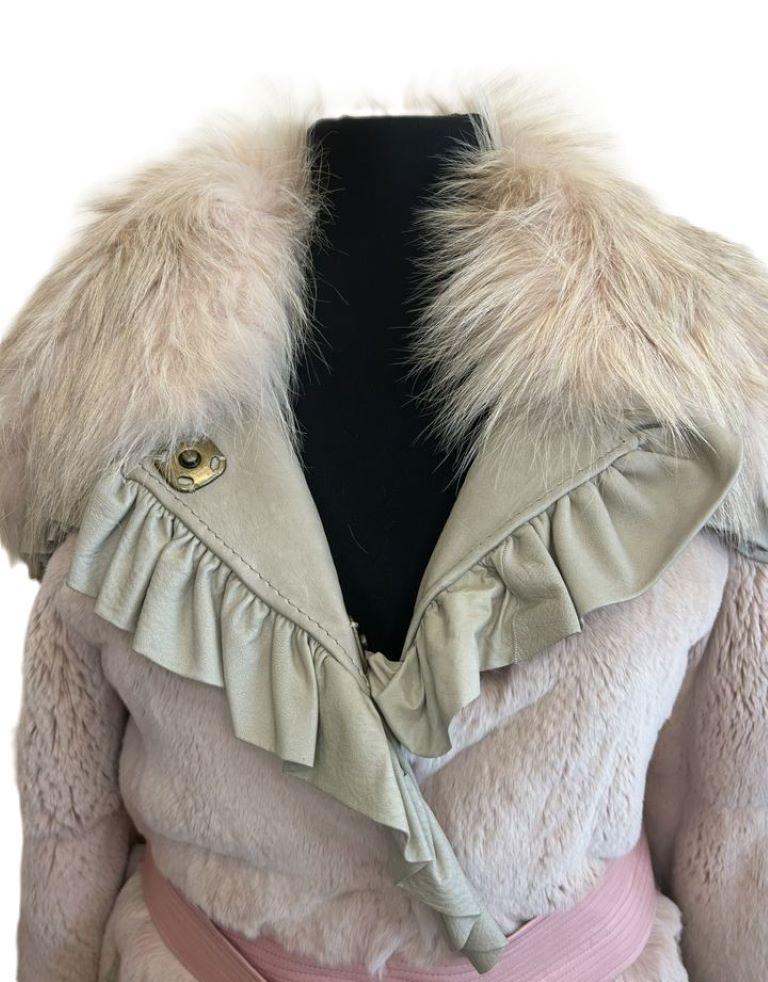 Dolce & Gabbana Angora Vintage Rosa Pelzmantel aus Pelz (Puderrosa) ( Sonderanfertigung) im Angebot 2