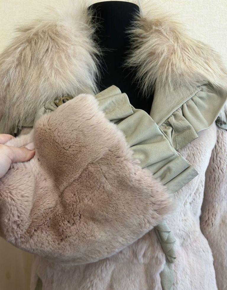 Dolce & Gabbana Angora Vintage Rosa Pelzmantel aus Pelz (Puderrosa) ( Sonderanfertigung) im Angebot 4