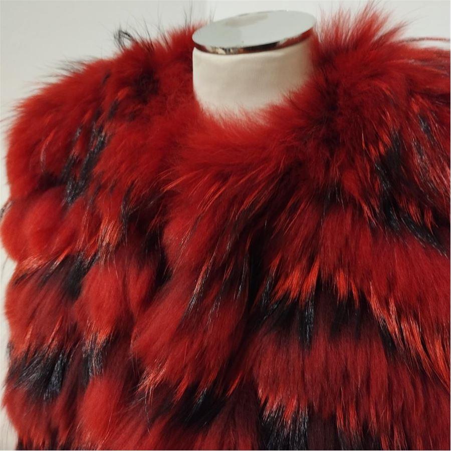 Red Dolce & Gabbana Fur coat size 42 For Sale