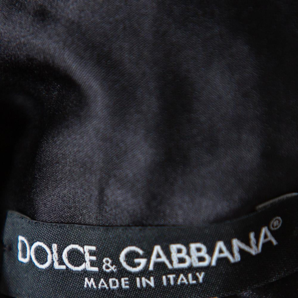 Dolce & Gabbana Fuschia Rosa Pailletten verschönert Camisole Top S im Zustand „Gut“ im Angebot in Dubai, Al Qouz 2