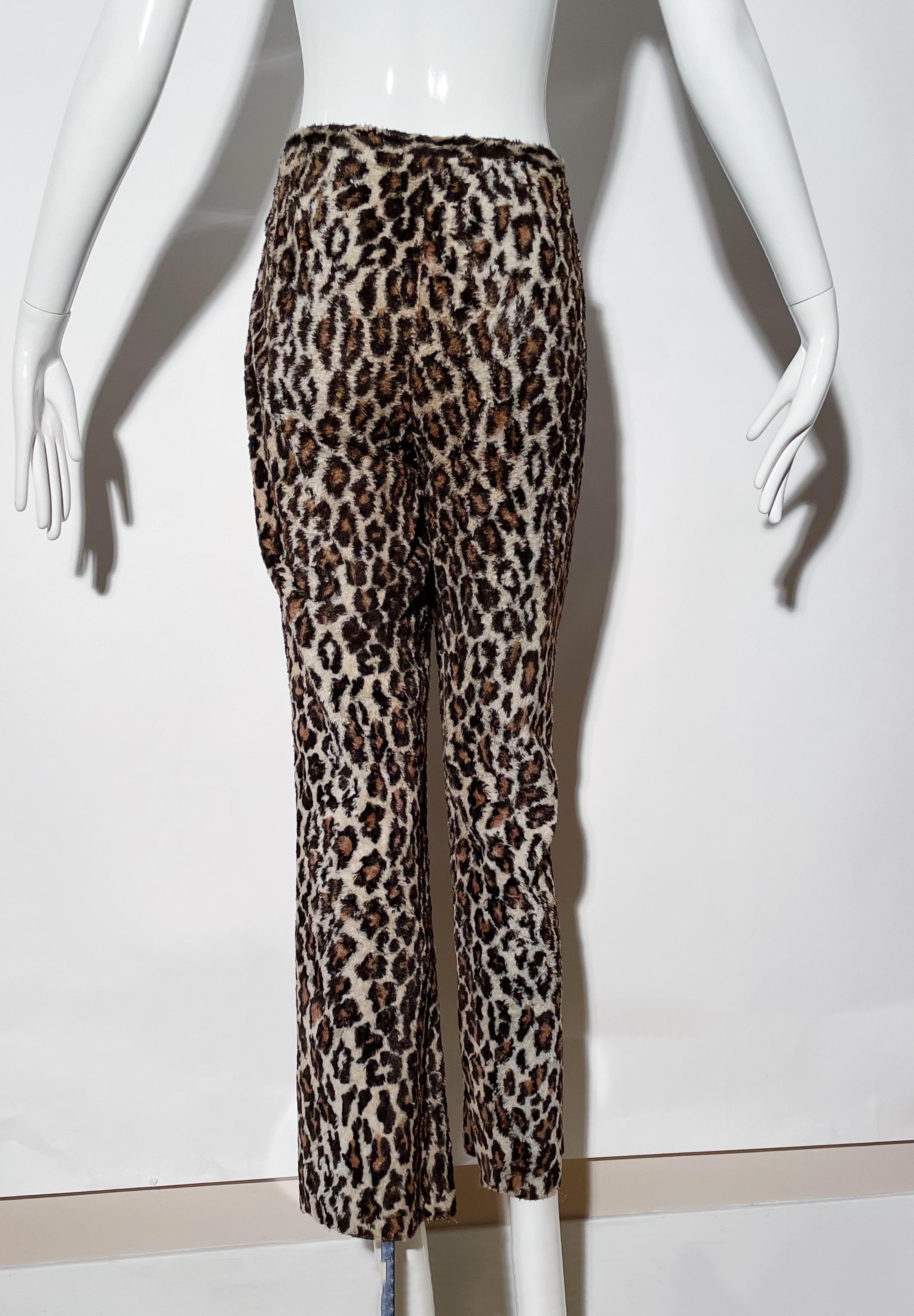 Dolce & Gabbana Fuzzy Leopard Print Pants  In Excellent Condition For Sale In Waterford, MI
