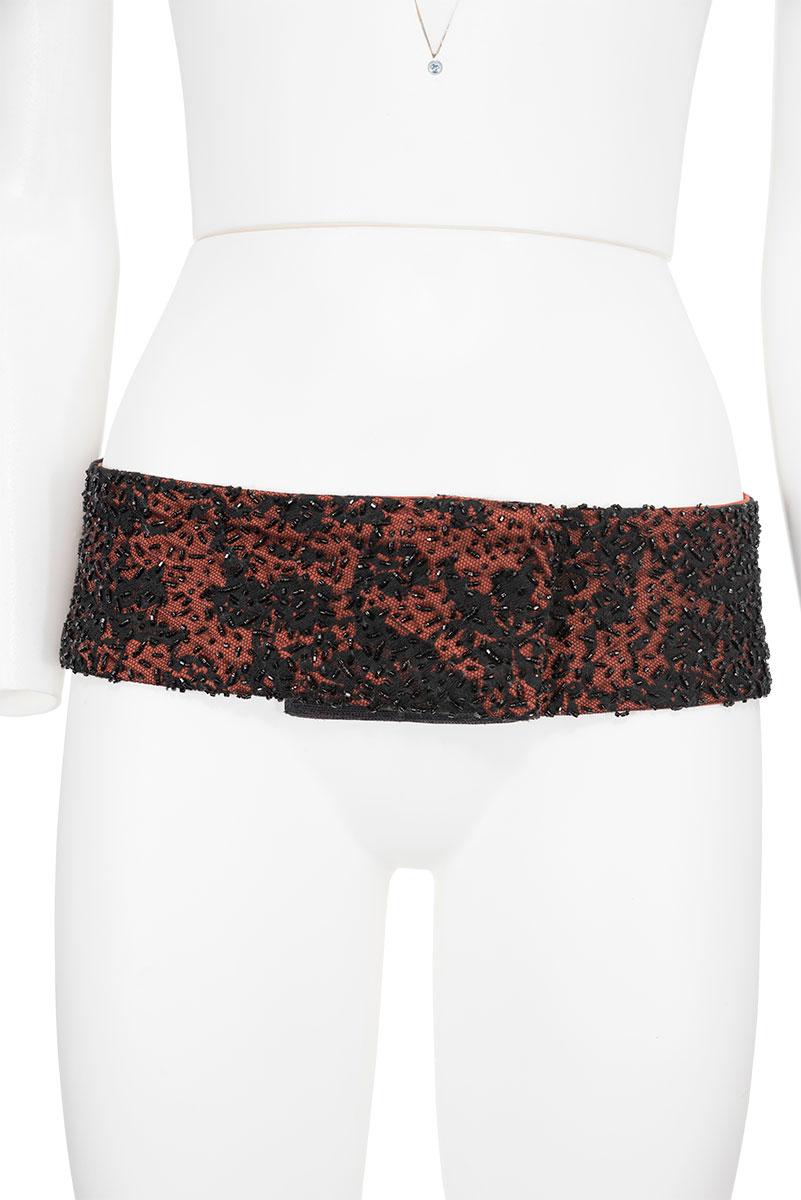 DOLCE & GABBANA FW 99 Ikonischer bestickter Gürtel mit niedriger Taille aus Satin (Gray) im Angebot