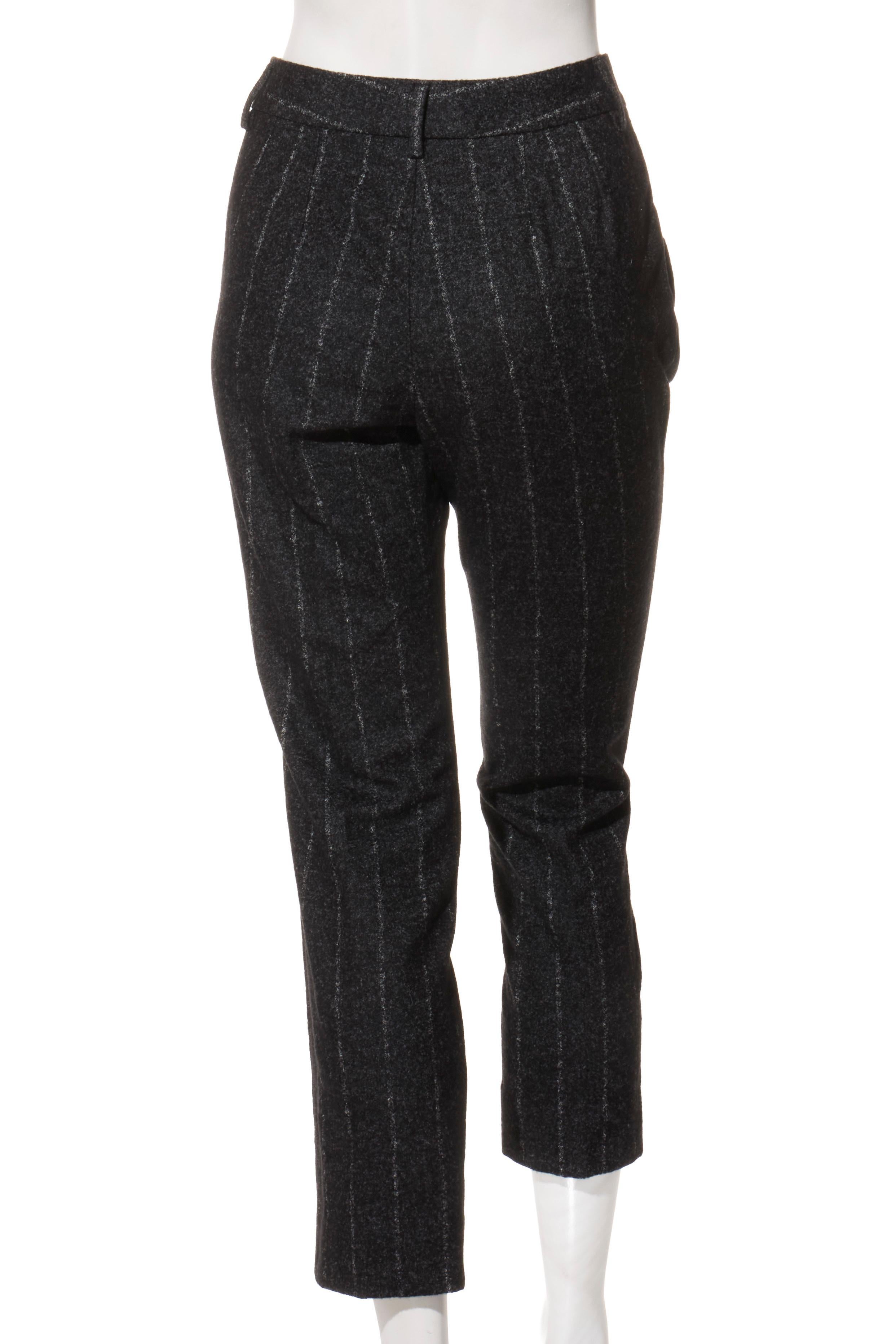 Dolce & Gabbana FW16 Anthrazitfarbener Nadelstreifen-Hosenanzug mit Gürtel aus Alpaka-Mischung, IT 40 im Angebot 6