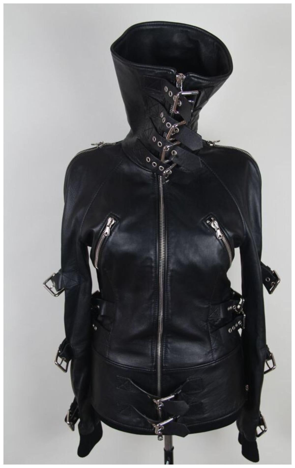 DOLCE & GABBANA Giacca in pelle con cintura Bondage Iconic Autunno Inverno 2003 in vendita 7
