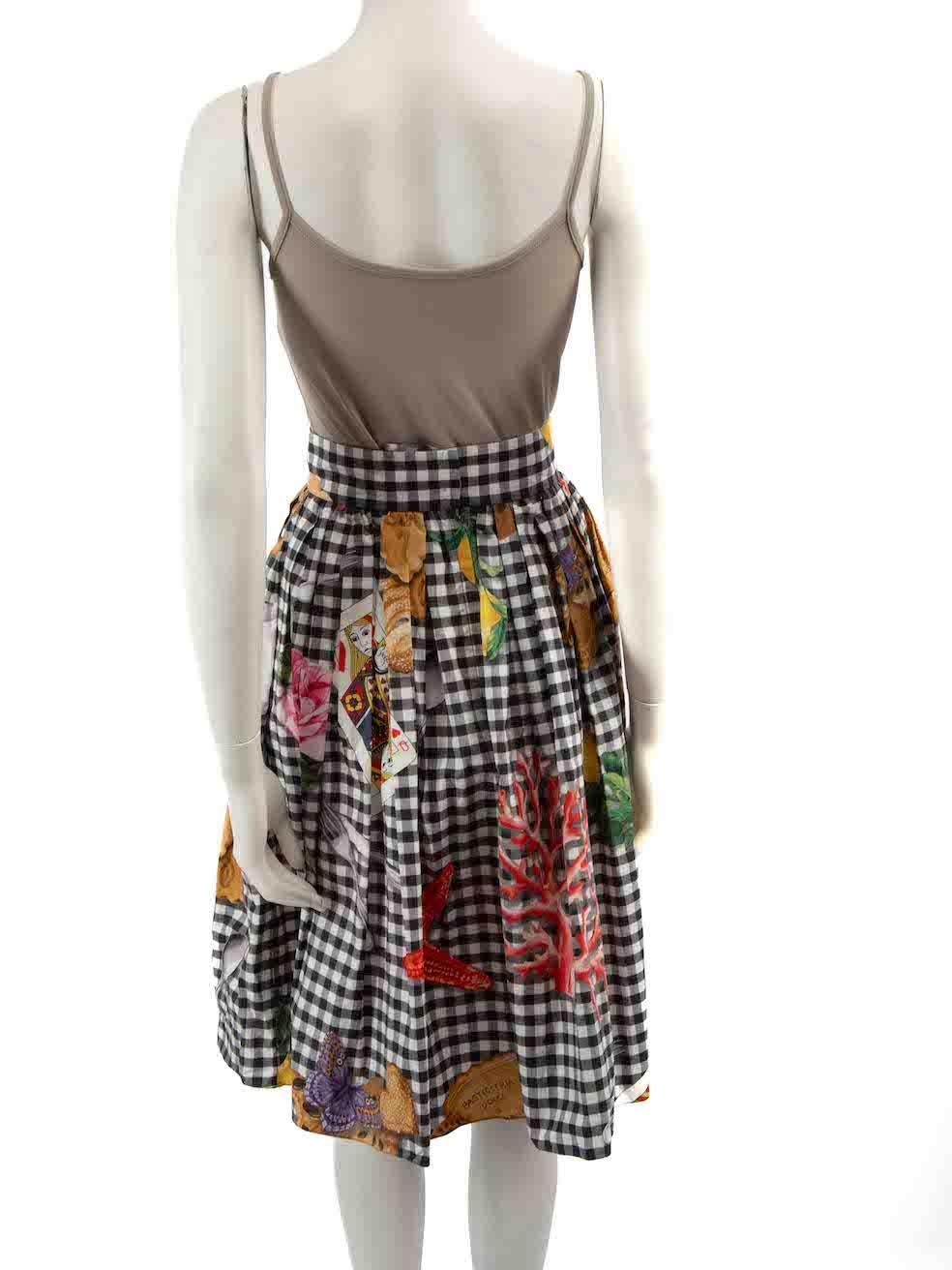 Dolce & Gabbana Gingham Picnic Print Midi Skirt Size XXS In New Condition For Sale In London, GB