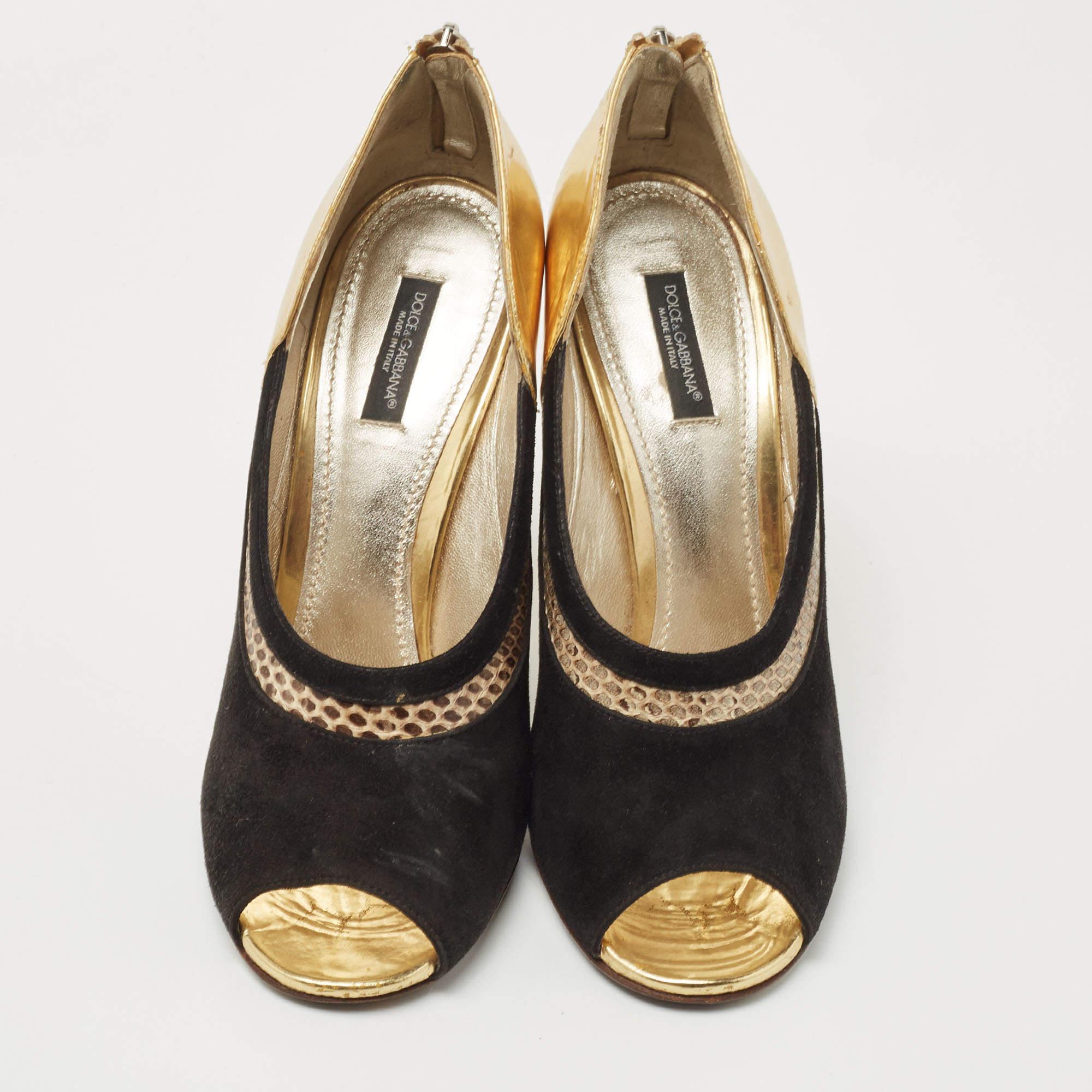 Dolce & Gabbana Gold/Black Leather and  Suede Peep Toe Pump Size 39.5 In Fair Condition For Sale In Dubai, Al Qouz 2