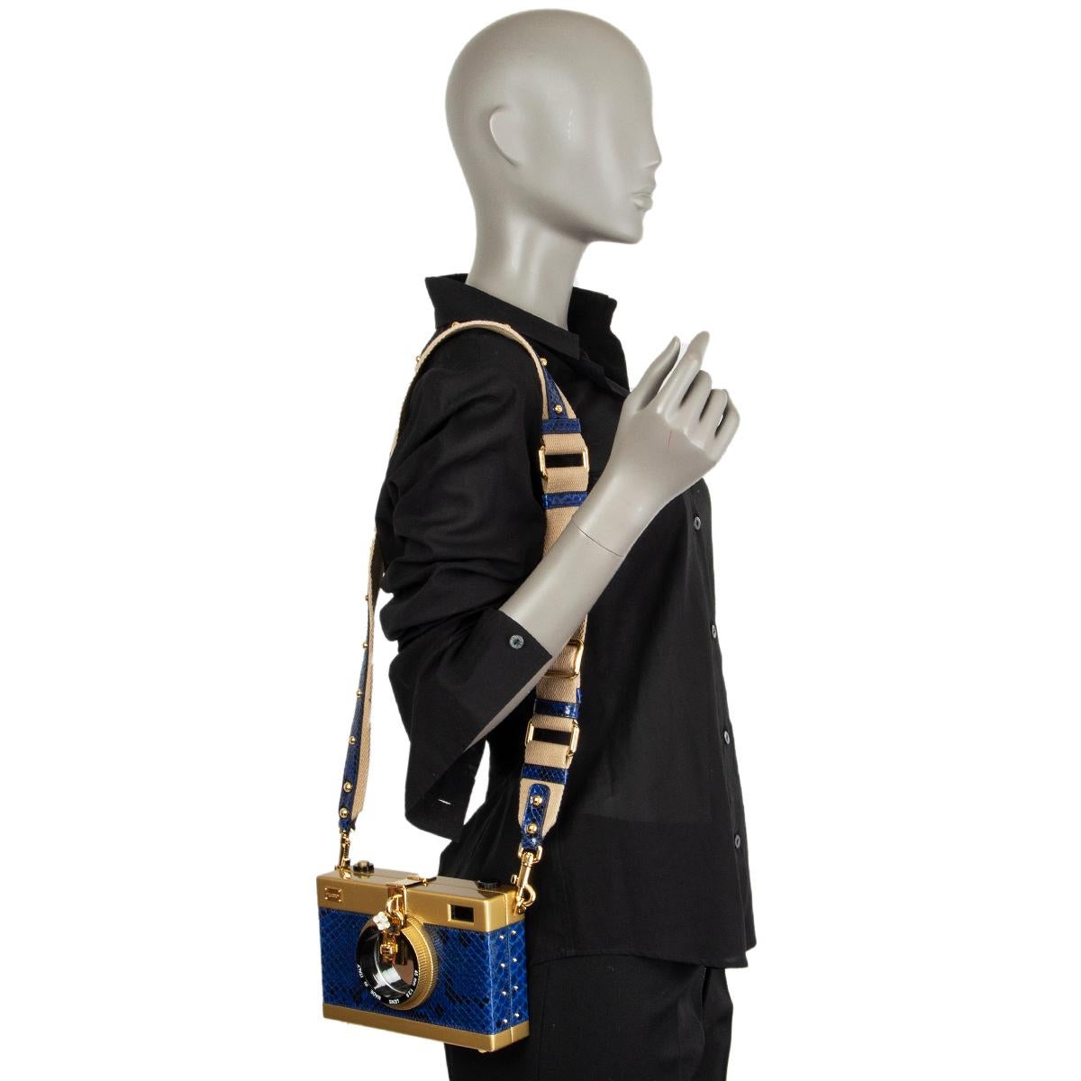 DOLCE & GABBANA gold & blue PYTHON CAMERA CASE Shoulder Bag In Excellent Condition In Zürich, CH
