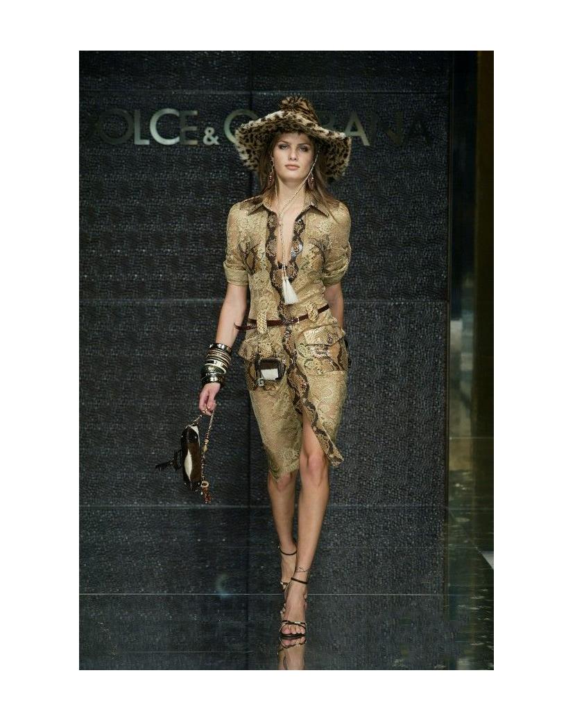 Dolce & Gabbana Hemdkleid aus goldener Spitze und Python, Frühjahr/Sommer 2005 im Zustand „Hervorragend“ im Angebot in London, GB