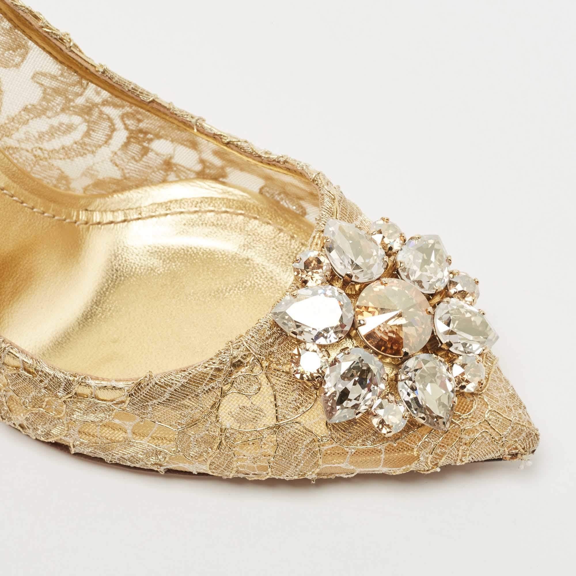 Dolce & Gabbana Gold Lace Bellucci Crystal Embellished Pumps Size 39 2
