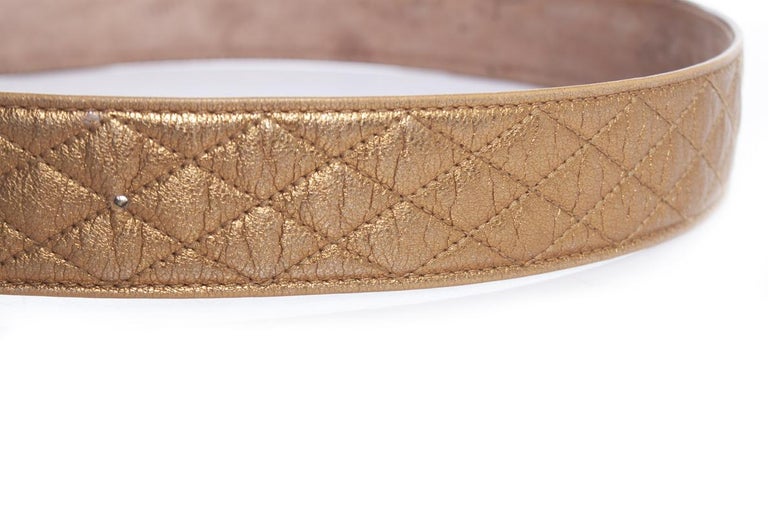 Dolce and Gabbana, Gold leather quilted belt For Sale at 1stDibs display picture 3