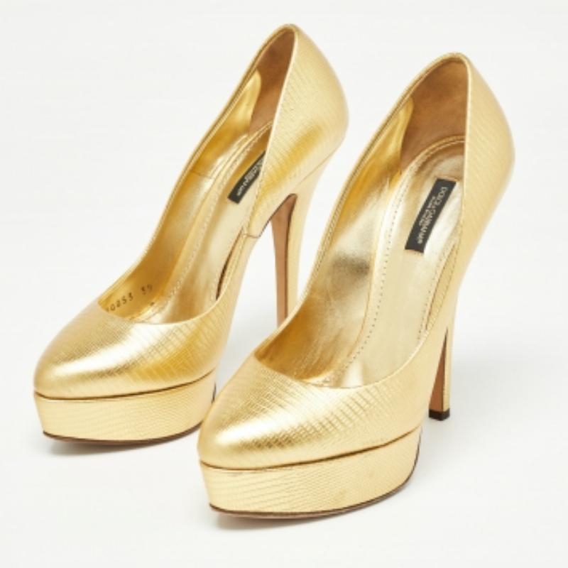 Dolce & Gabbana - Escarpins à plateforme en cuir gaufré lézard doré - Taille 39 en vente 3