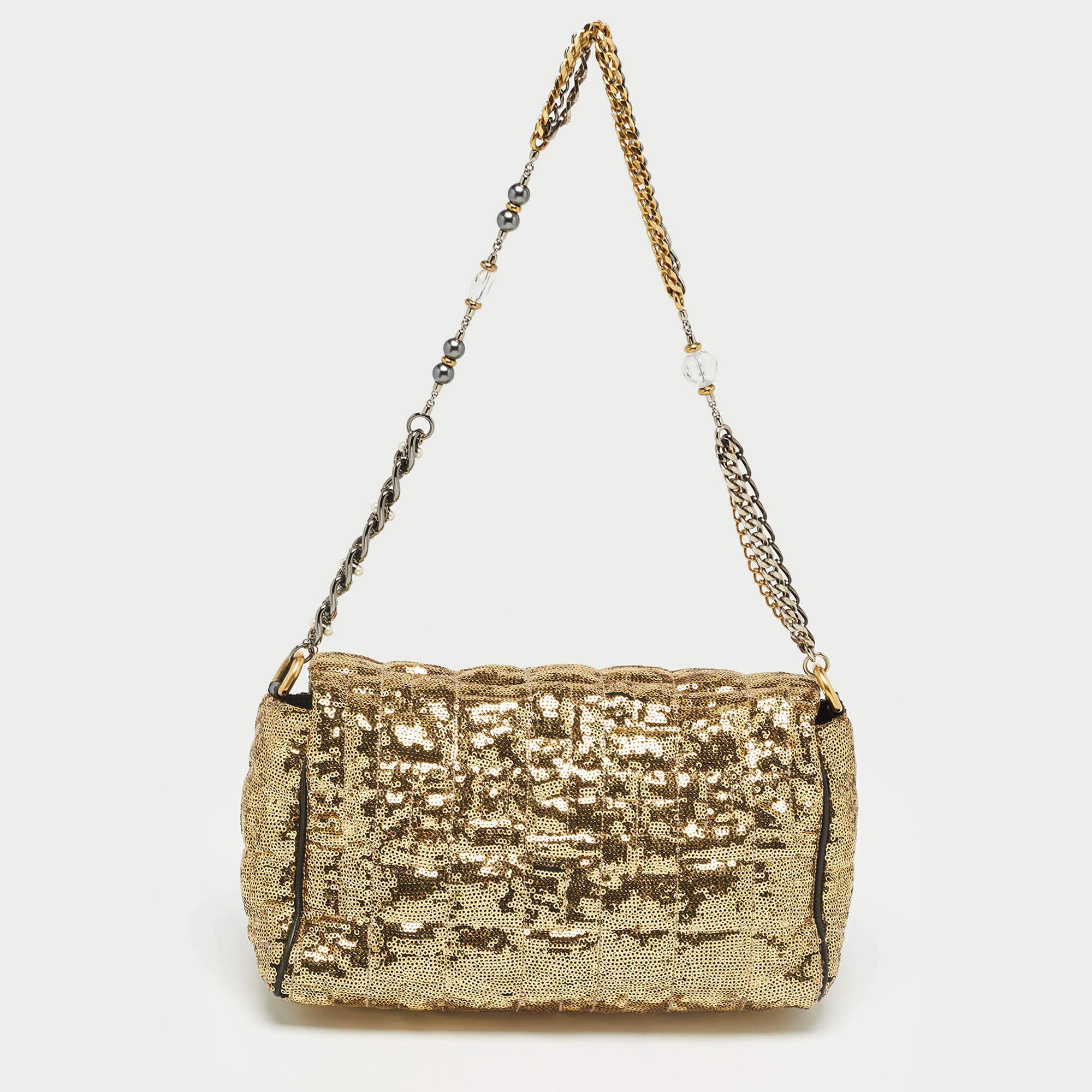 Dolce & Gabbana Gold Quilted Sequins Miss Charles Shoulder Bag In Good Condition In Dubai, Al Qouz 2