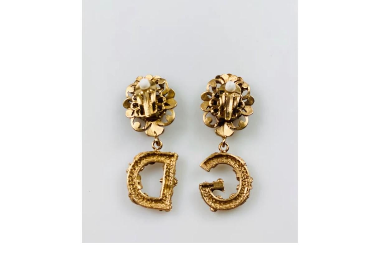 Modern Dolce & Gabbana Gold Red Heart Amore Brass Crystals Dangle Earrings Clip Ons