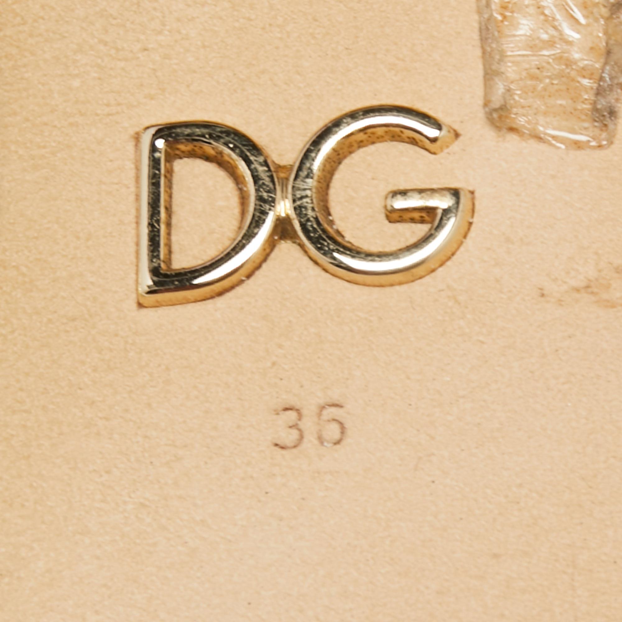 Dolce & Gabbana Gold Sequin Ankle Boots Size 36 In Excellent Condition In Dubai, Al Qouz 2