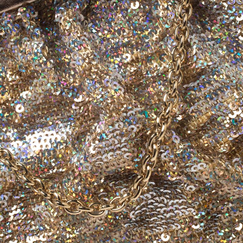 Dolce & Gabbana Gold Sequin Crystal Embellished Lock Frame Chain Clutch In Good Condition In Dubai, Al Qouz 2