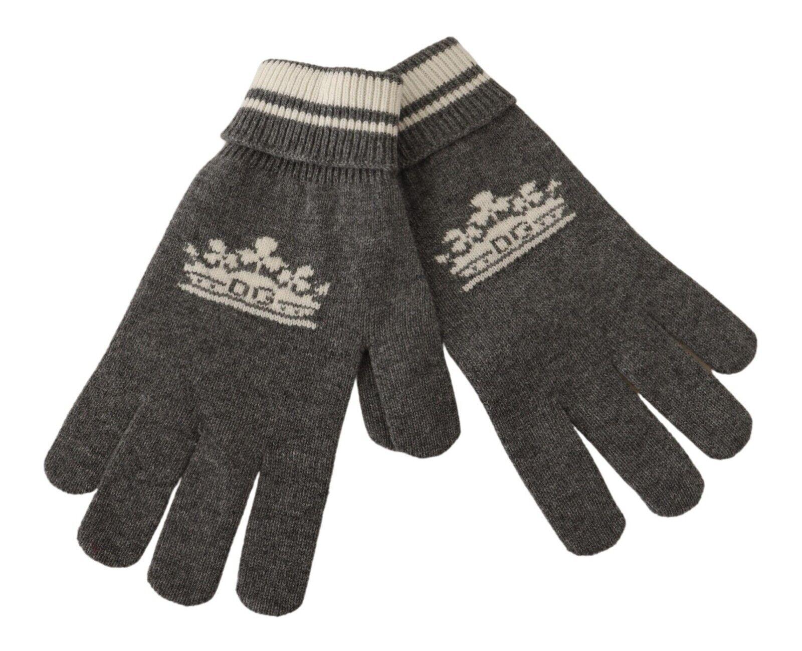 Dolce & Gabbana Gray White Cashmere Crown Warm Soft Autumn Winter Gloves DG  For Sale 1