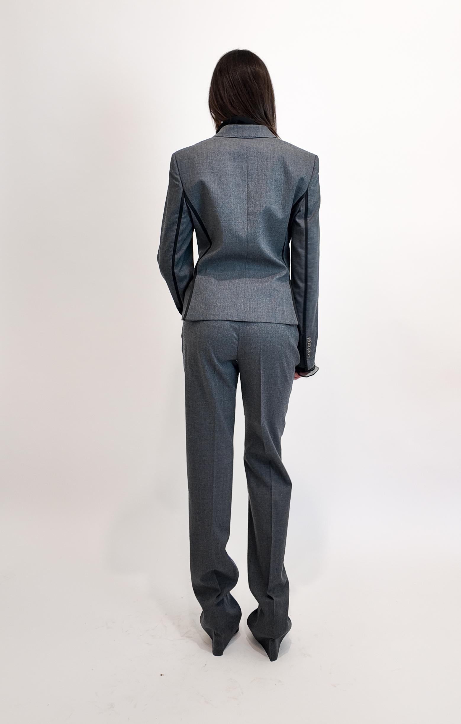Donna Dolce & Gabbana - Smoking da donna grigio con strisce nere in vendita
