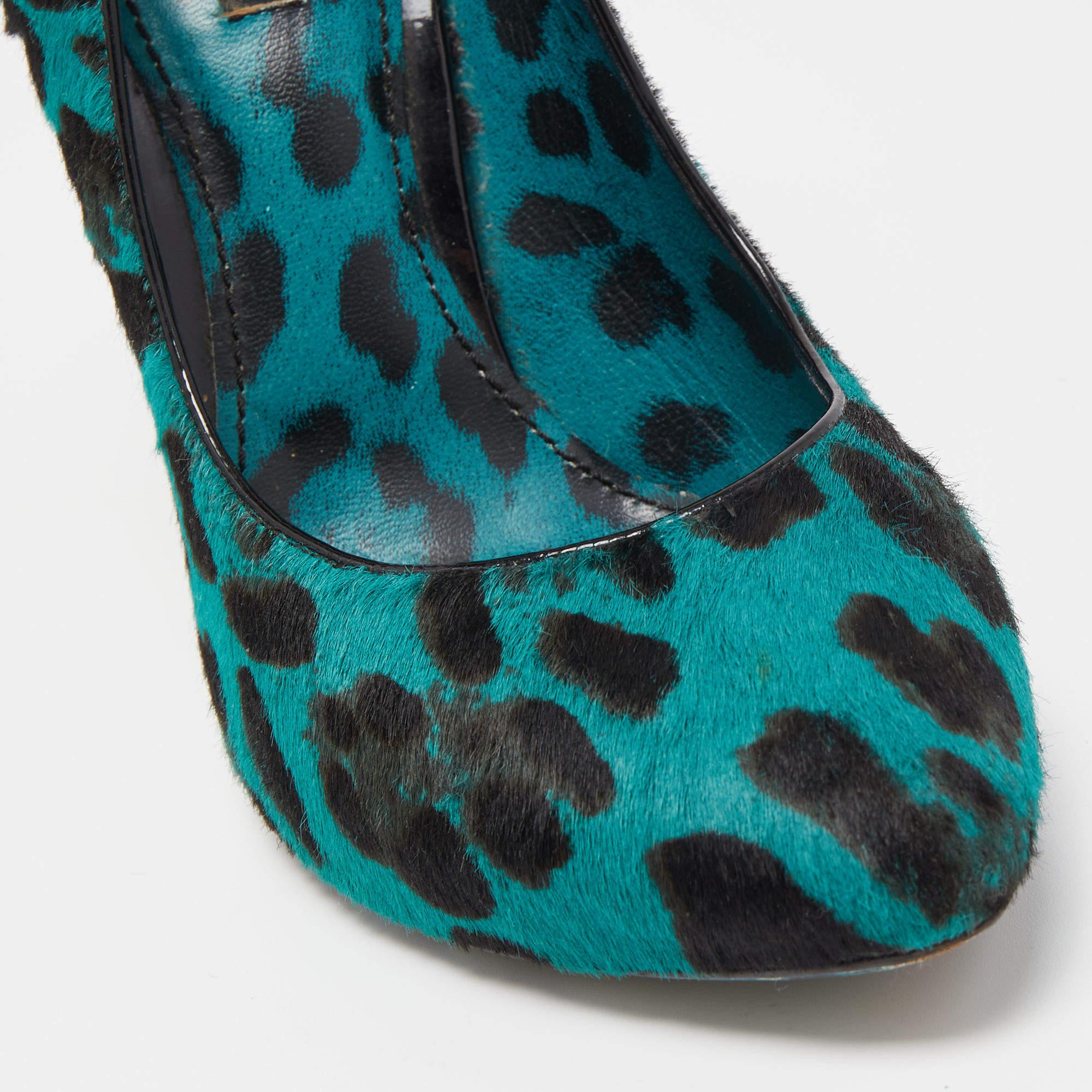 Dolce & Gabbana Green/Black Calf Hair Pointed Toe Pumps Size 38.5 For Sale 3