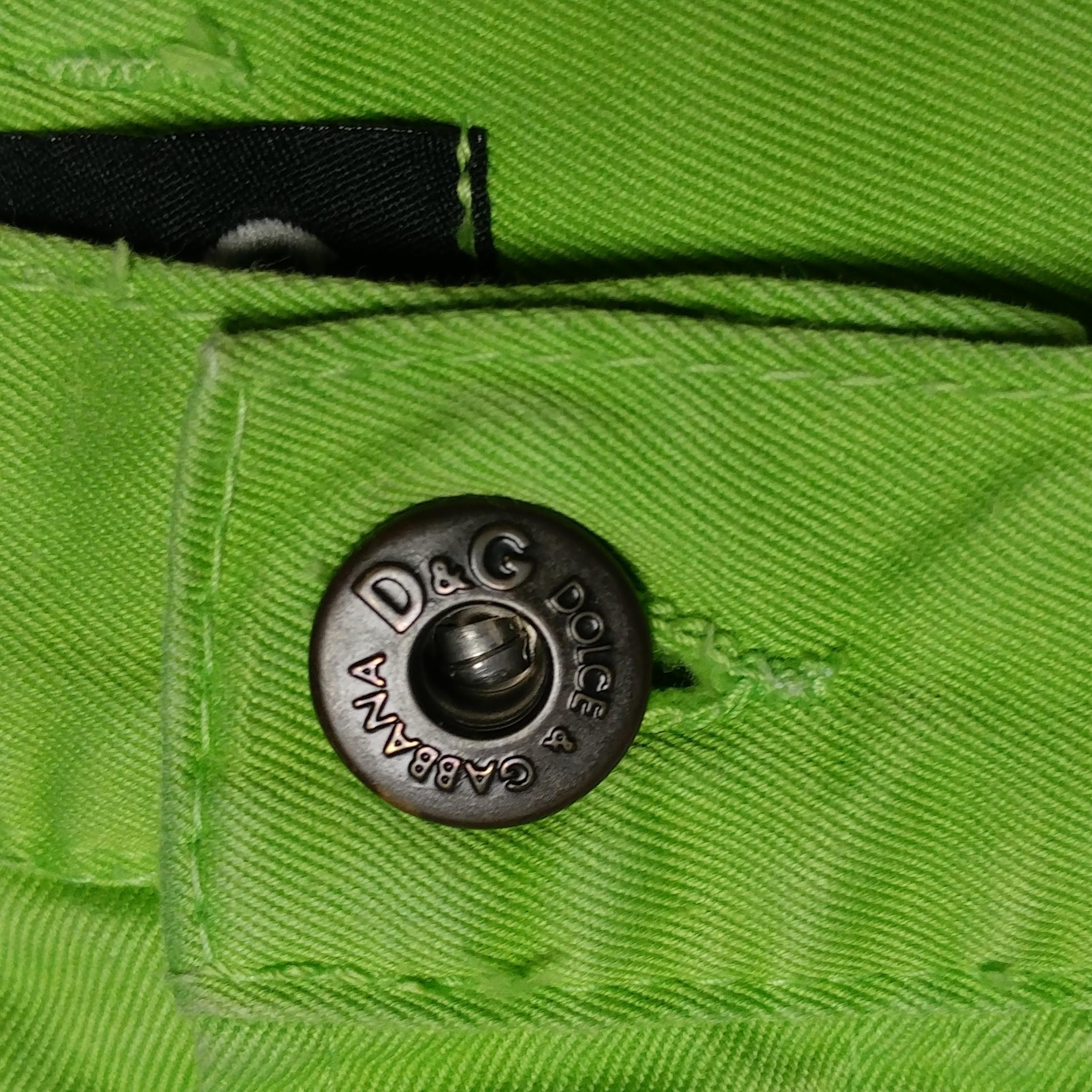 DOLCE & GABBANA - Green Cotton Denim Shorts or Hot Pants | Size 4US 36EU For Sale 3