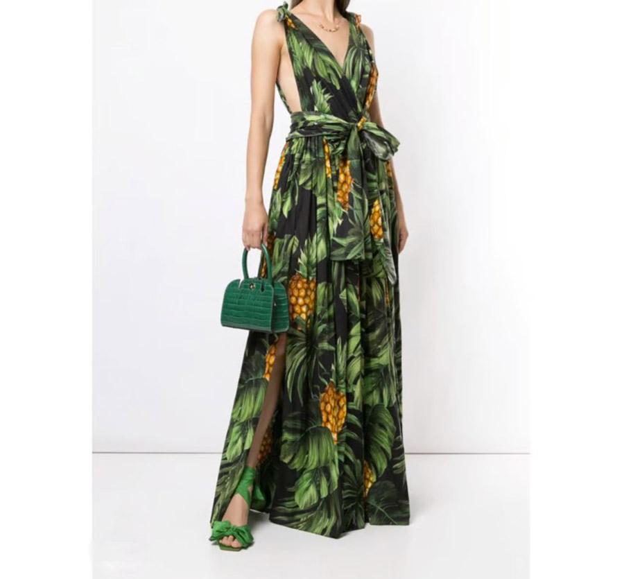 Dolce & Gabbana Tropical Pineapple Green Leaves printed cotton maxi dress gown

Size 42IT, UK10, M

96% Cotton, 4% Elasthan

Brand new with tags

Please check my other DG clothing & accessories from this beautiful collection!