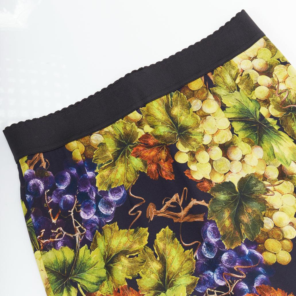 DOLCE GABBANA green floral purple grape print elastic waist pencil skirt IT48 XXL
Reference: JHDN/A00065
Brand: Dolce Gabbana
Designer: Domenico Dolce and Stefano Gabbana
Material: Viscose, Blend
Color: Multicolour
Pattern: Floral
Closure: