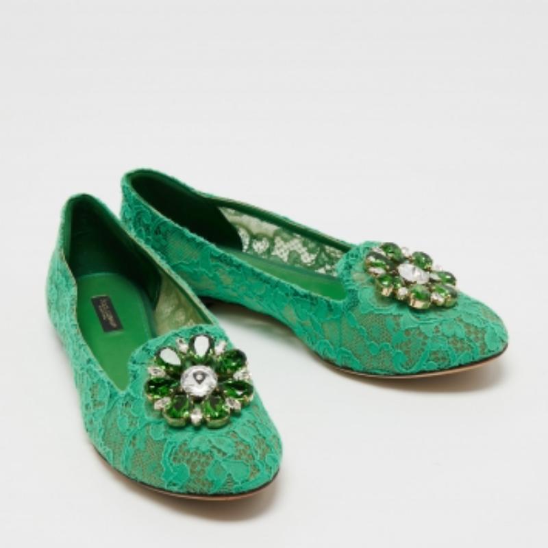 Dolce & Gabbana Grüne Taormina-Ballerinas aus Spitze mit Kristallverzierung in Taormina Größe 40 im Angebot 1