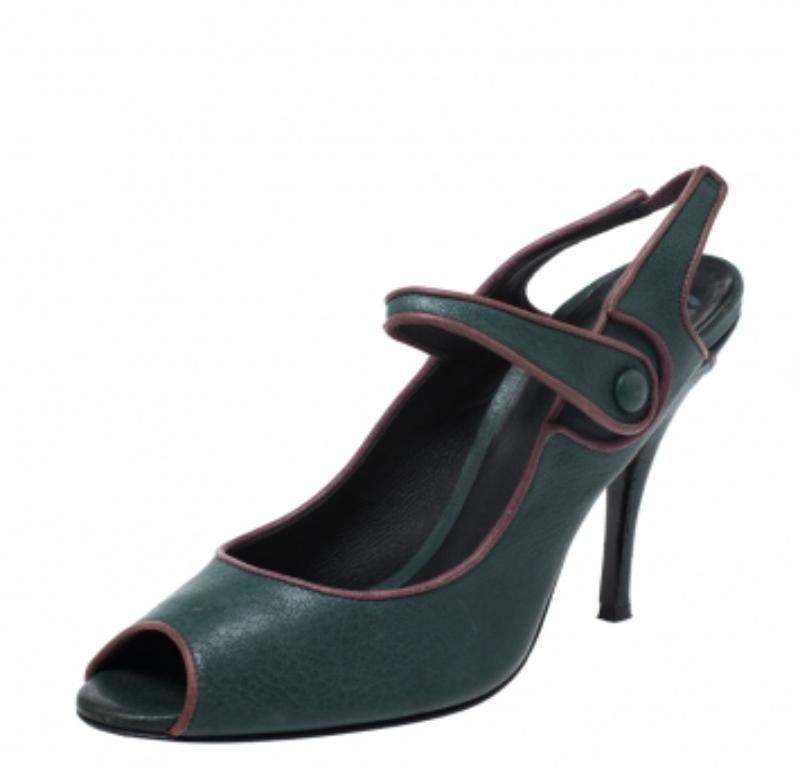 Bombas Dolce & Gabbana de piel verde con puntera abierta talla 40 en venta 1